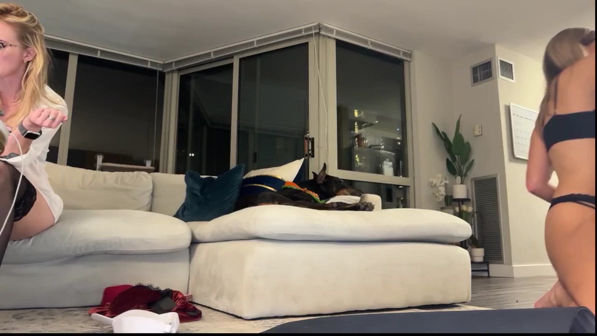 Gallery image thumbnail from graciemaexx's myfreecams stream on, 10/20/2024, 01:10 image 7 of 20