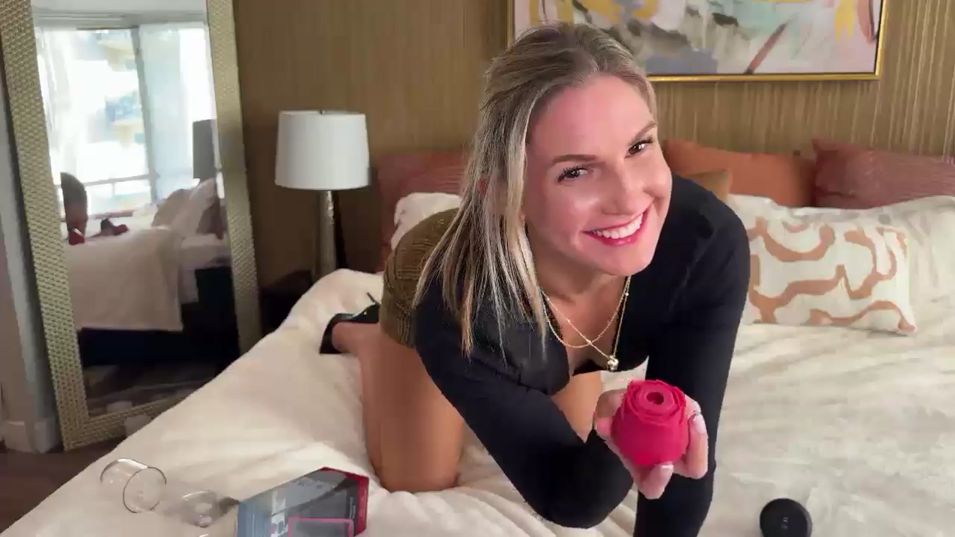 Gallery image thumbnail from graciemaexx's myfreecams stream on, 10/25/2024, 21:15 image 20 of 20
