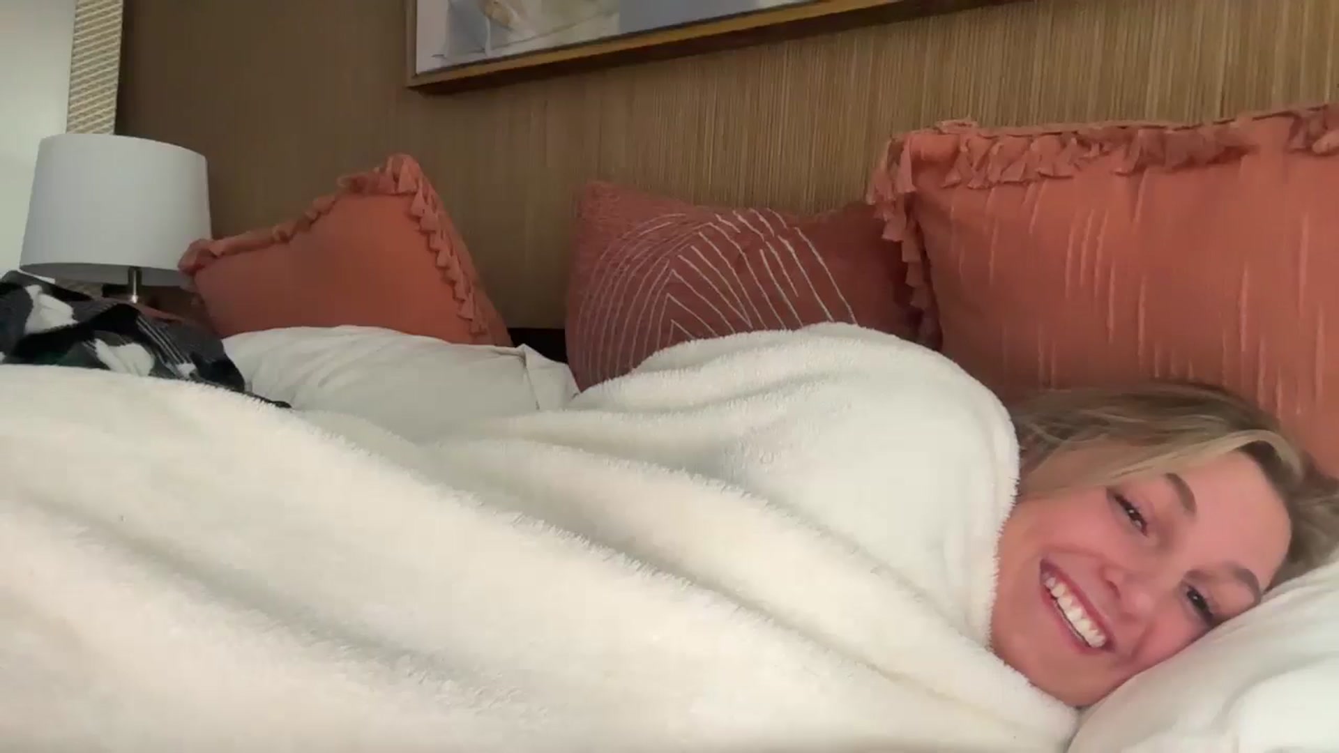 Gallery image thumbnail from graciemaexx's myfreecams stream on, 11/29/2024, 18:04 image 11 of 20