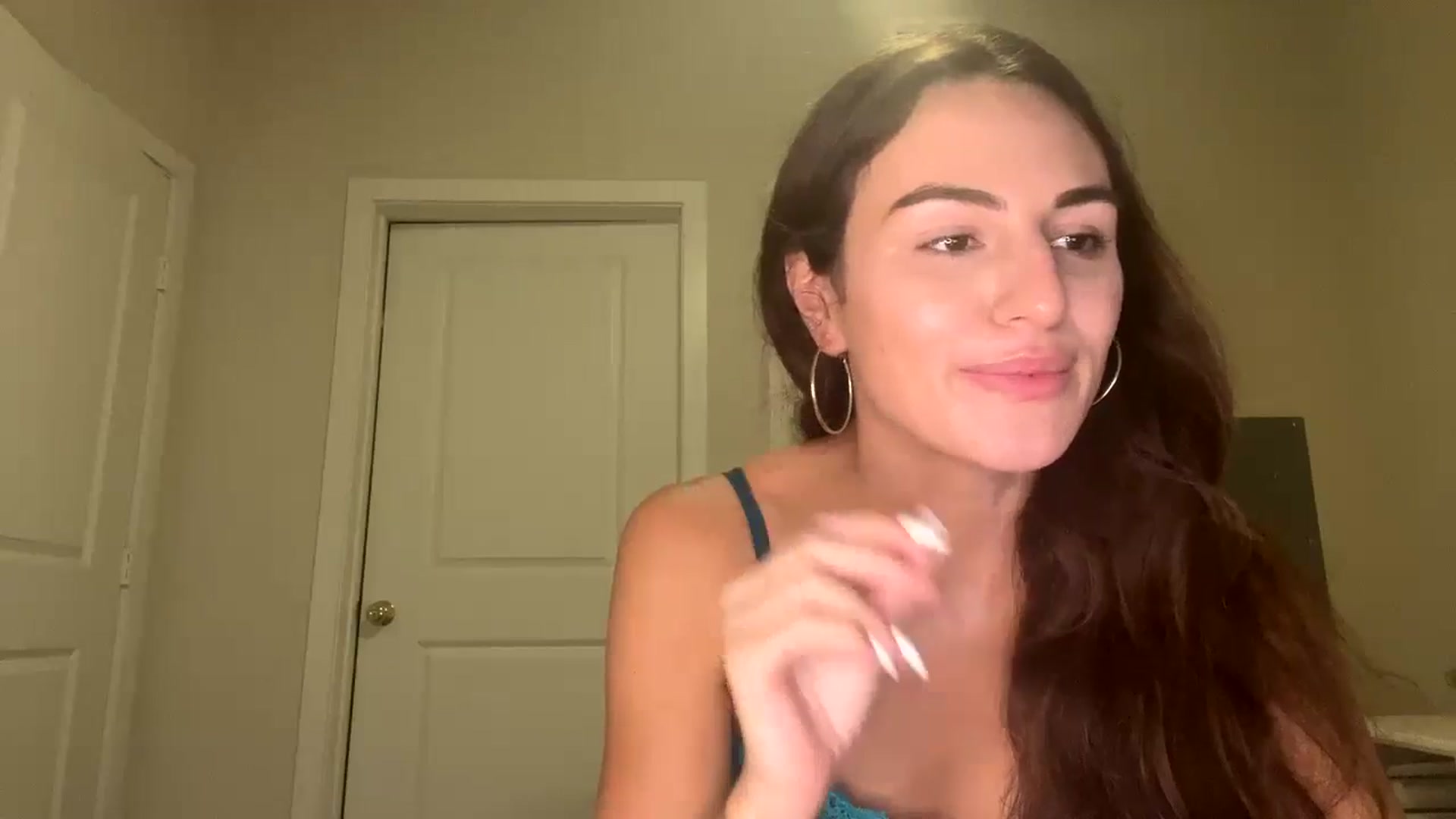 Gallery image thumbnail from graciesmith27's myfreecams stream on, 07/28/2024, 05:11 image 6 of 20