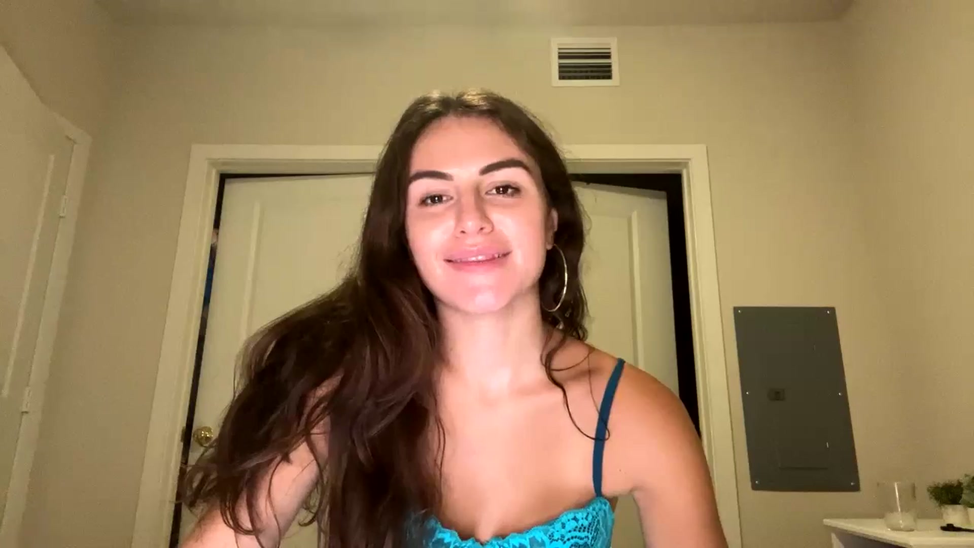 Gallery image thumbnail from graciesmith27's myfreecams stream on, 08/13/2024, 05:54 image 12 of 20