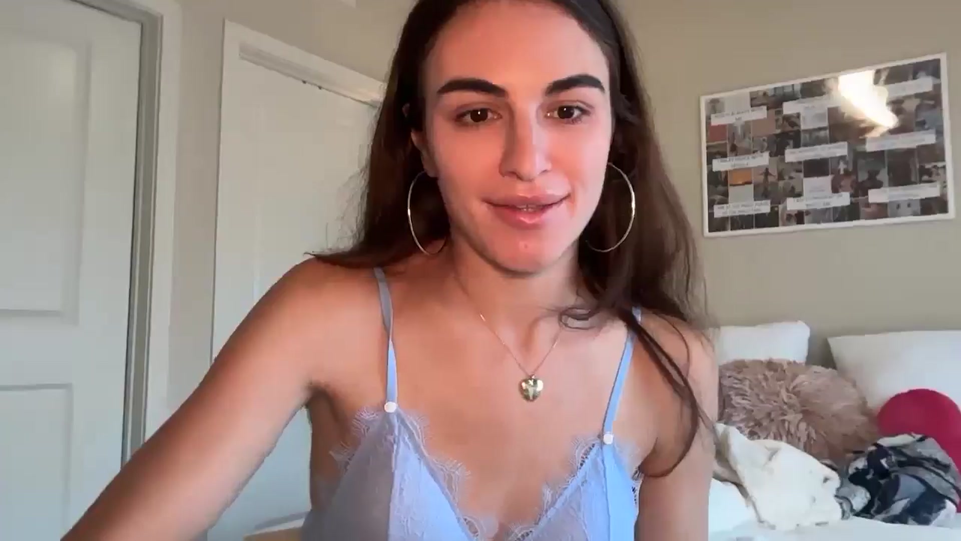 Gallery image thumbnail from graciesmith27's myfreecams stream on, 03/26/2025, 17:01 image 20 of 20