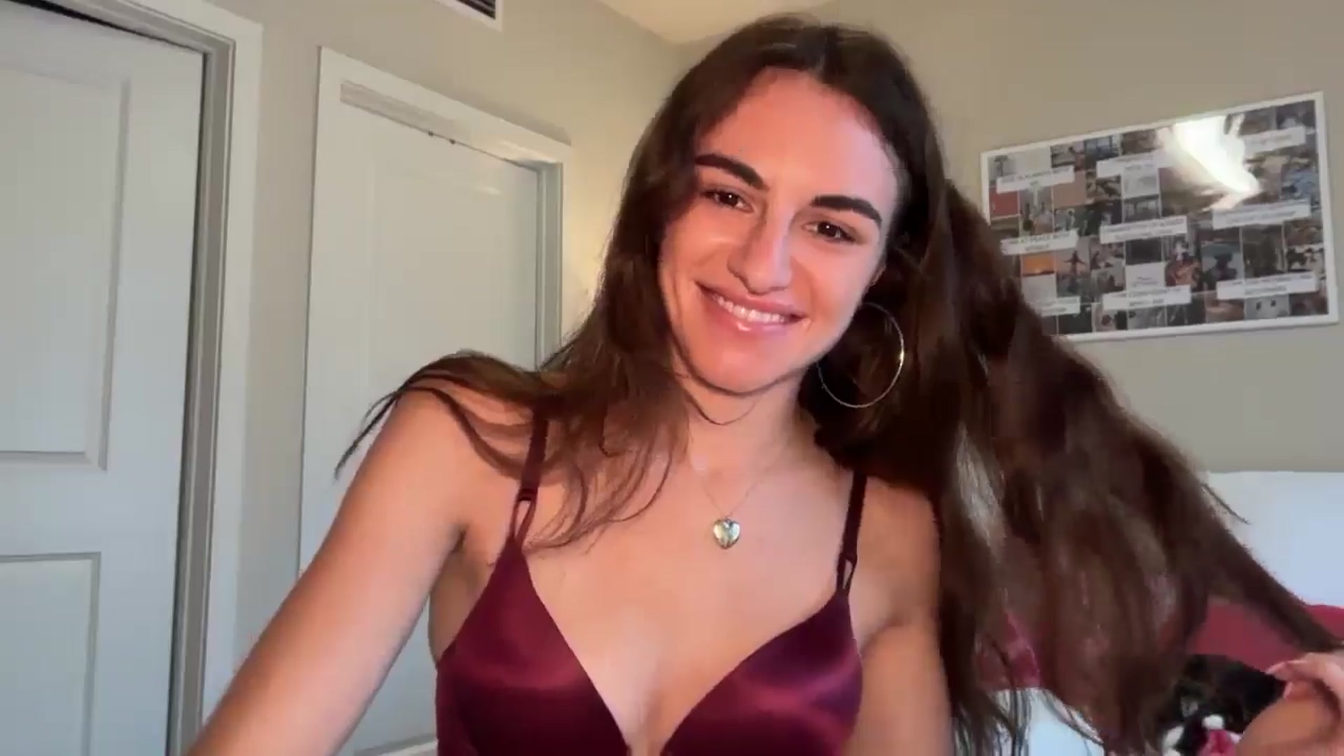 Gallery image thumbnail from graciesmith27's myfreecams stream on, 03/27/2025, 18:12 image 15 of 20