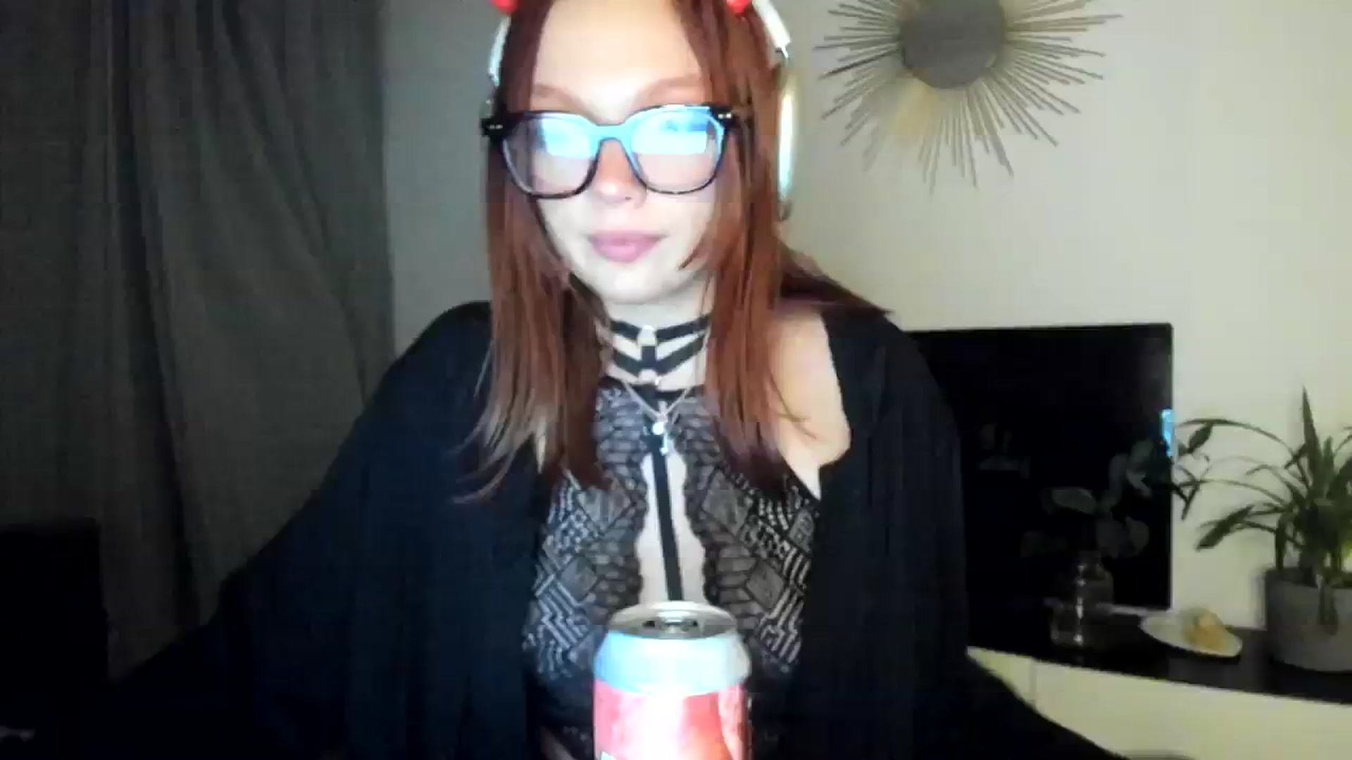 Gallery image thumbnail from greengiirl's myfreecams stream on, 11/05/2023, 17:45 image 14 of 20