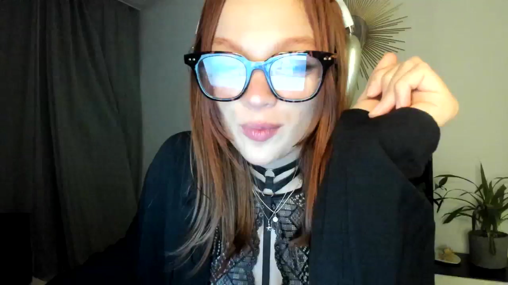Gallery image thumbnail from greengiirl's myfreecams stream on, 11/05/2023, 17:45 image 1 of 20