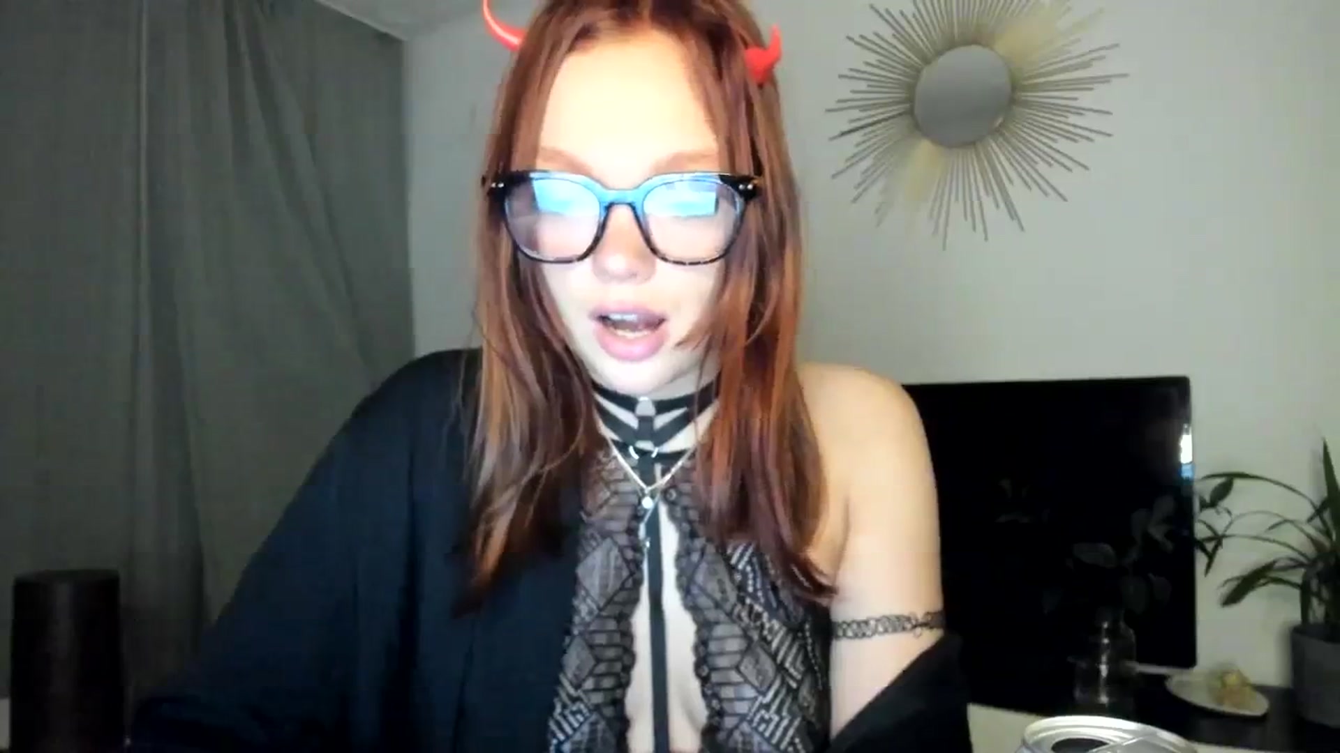 Gallery image thumbnail from greengiirl's myfreecams stream on, 11/05/2023, 18:21 image 13 of 20
