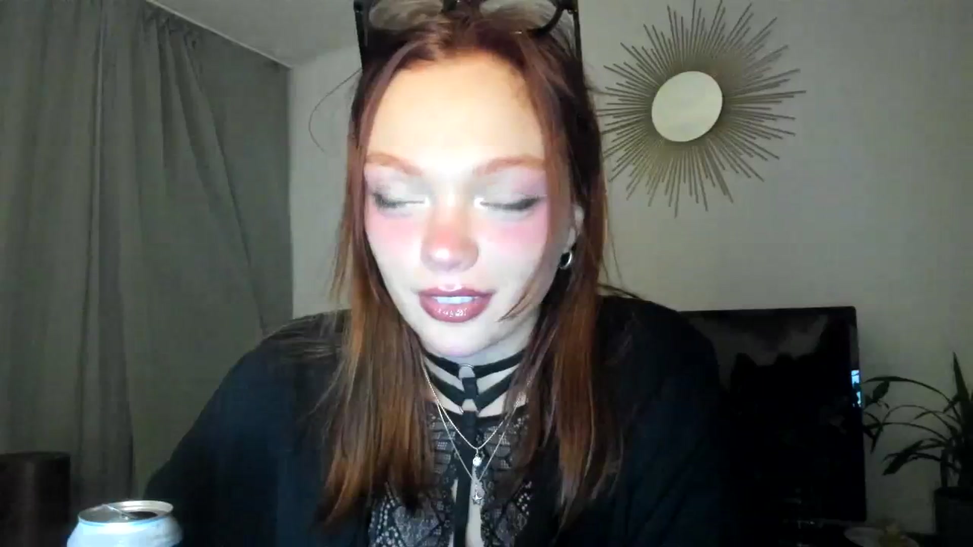 Gallery image thumbnail from greengiirl's myfreecams stream on, 11/05/2023, 20:07 image 3 of 20