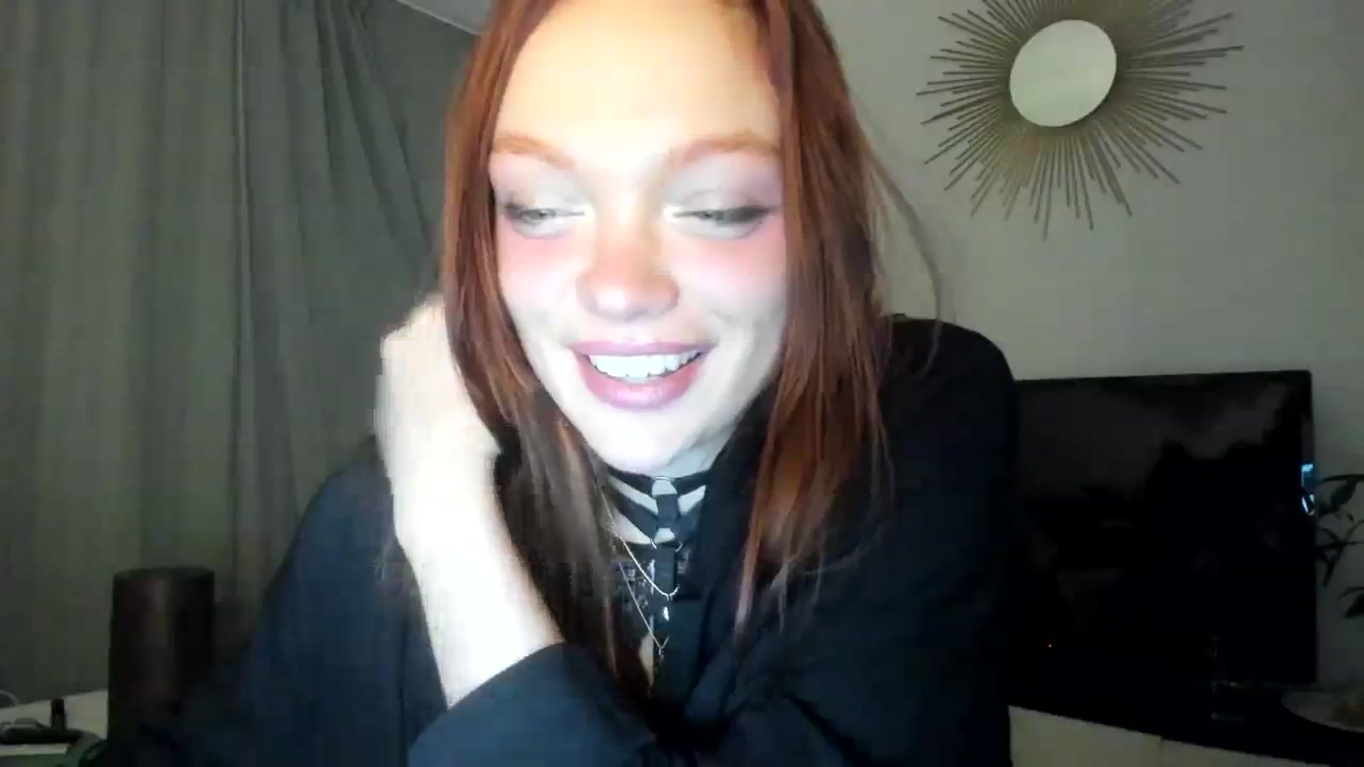 Gallery image thumbnail from greengiirl's myfreecams stream on, 11/05/2023, 20:41 image 6 of 20