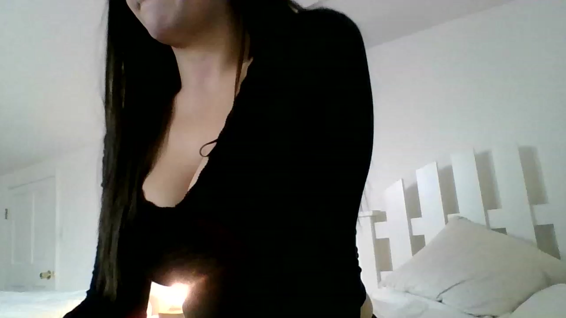 Gallery image thumbnail from greenteatal's myfreecams stream on, 12/20/2022, 17:03 image 1 of 20
