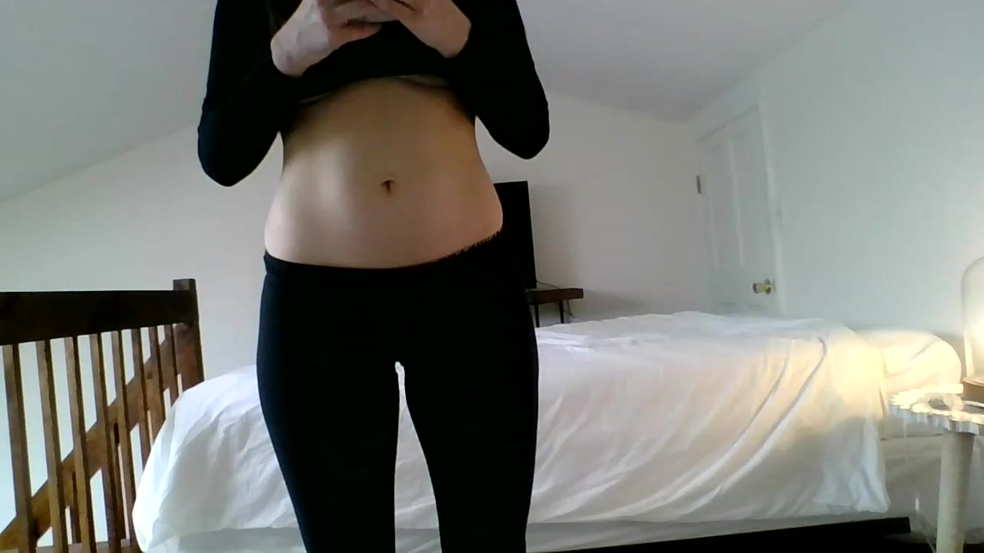 Gallery image thumbnail from greenteatal's myfreecams stream on, 12/20/2022, 17:03 image 14 of 20