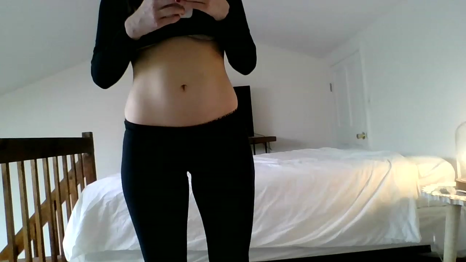 Gallery image thumbnail from greenteatal's myfreecams stream on, 12/20/2022, 17:03 image 13 of 20