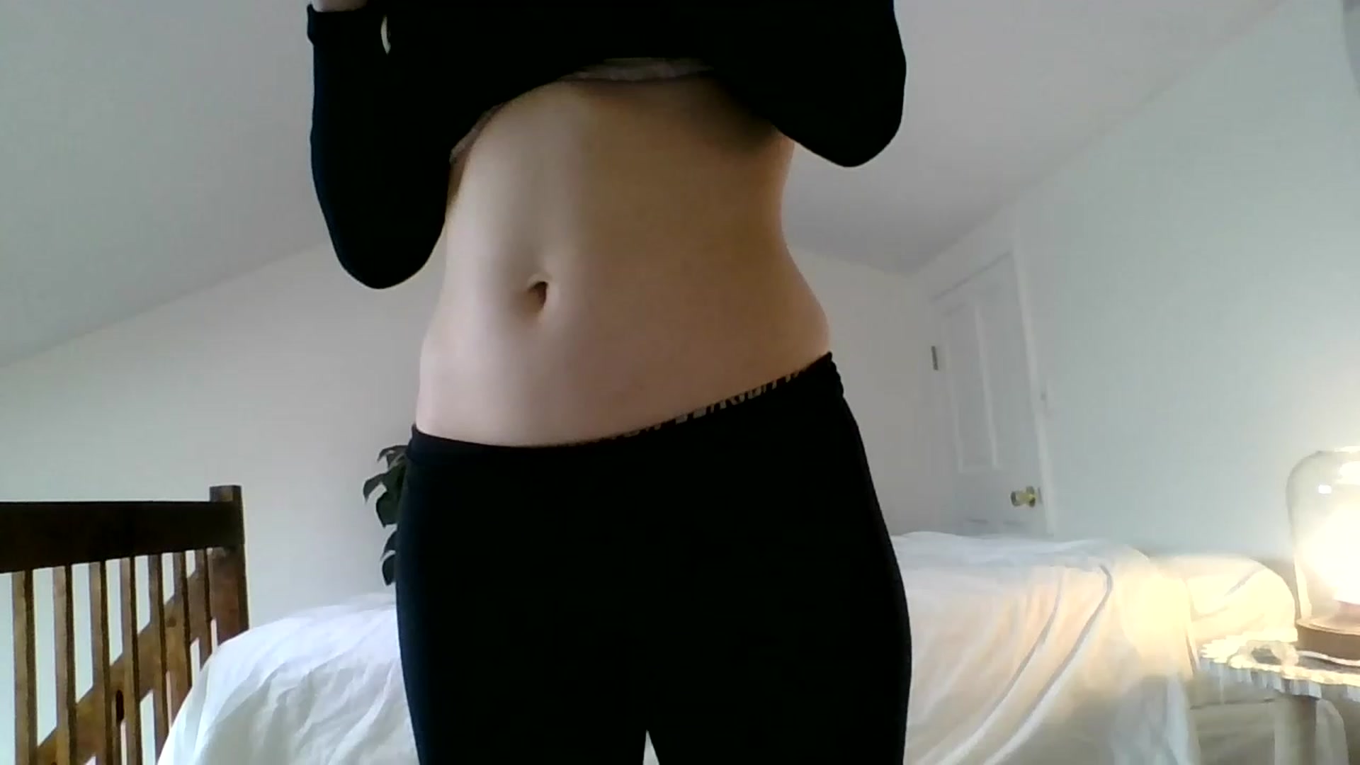 Gallery image thumbnail from greenteatal's myfreecams stream on, 12/20/2022, 17:03 image 10 of 20