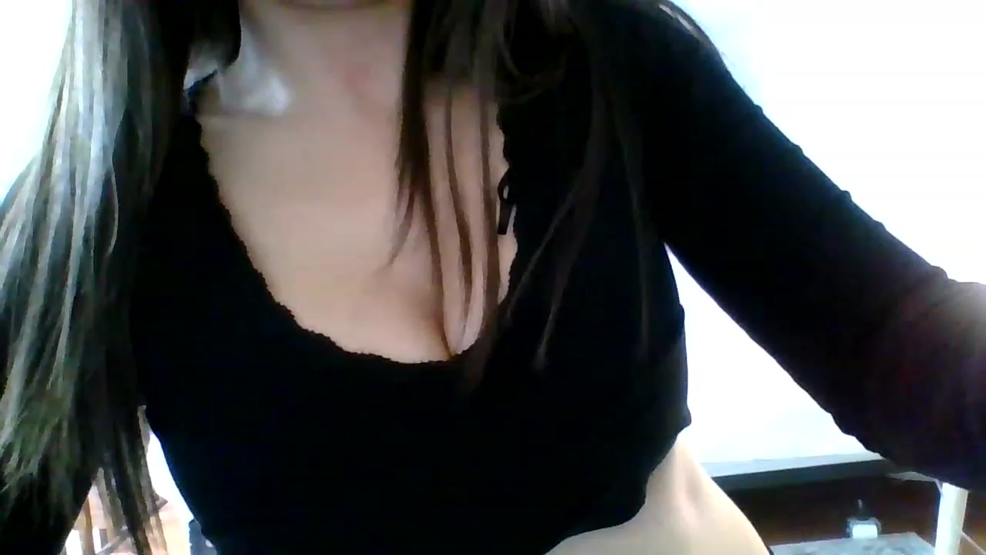 Gallery image thumbnail from greenteatal's myfreecams stream on, 12/20/2022, 17:03 image 12 of 20