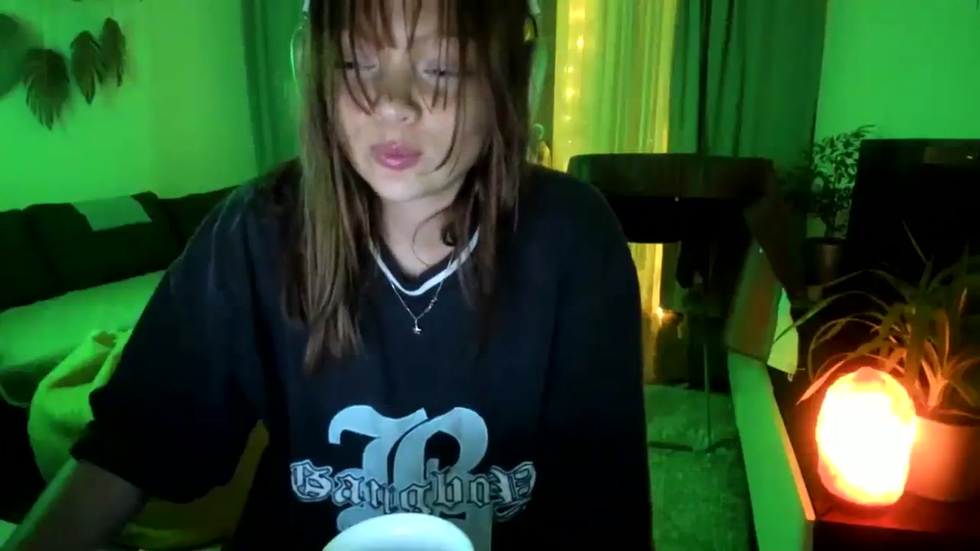 Gallery image thumbnail from greenzone's myfreecams stream on, 11/23/2023, 20:48 image 6 of 20