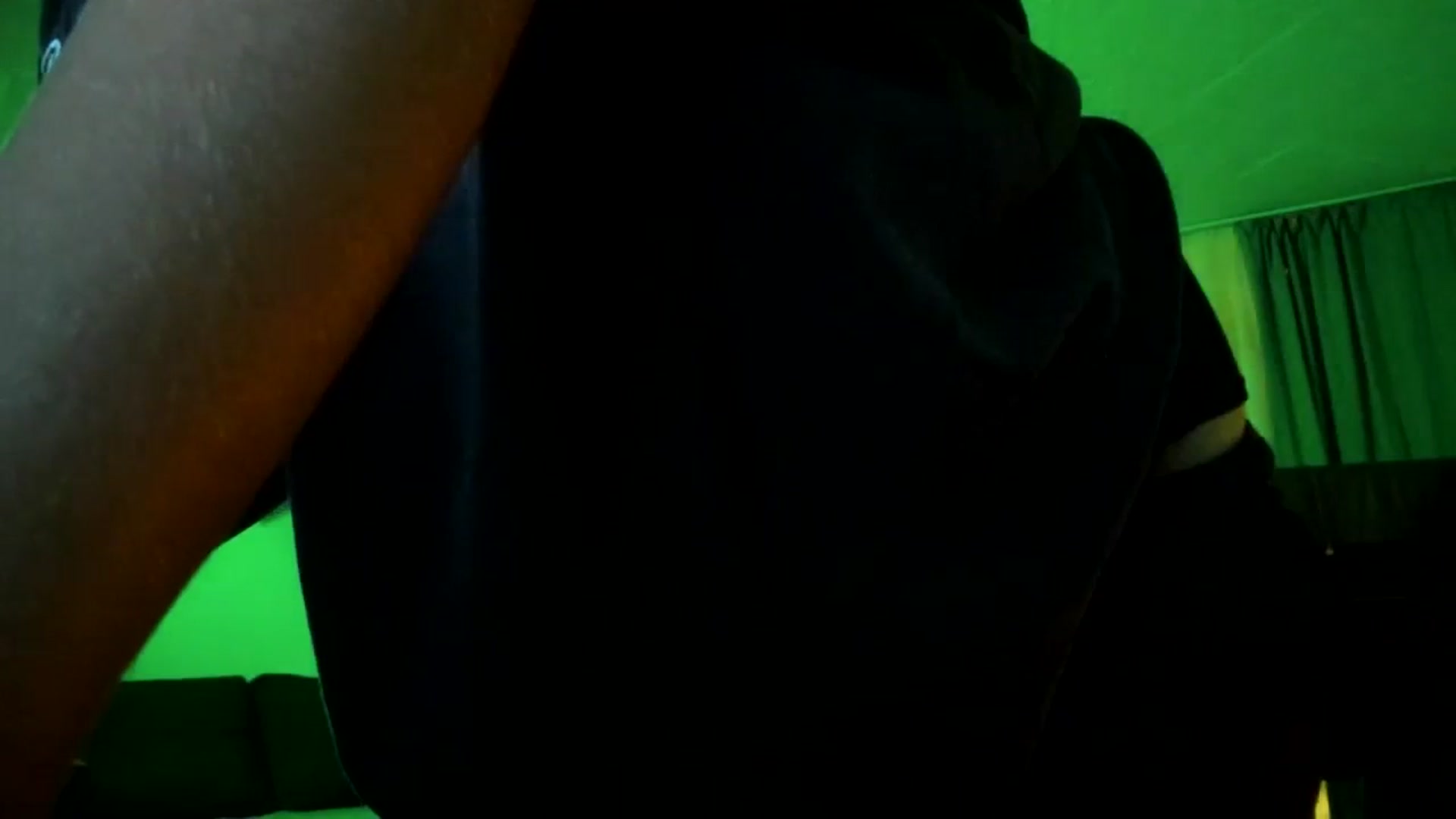 Gallery image thumbnail from greenzone's myfreecams stream on, 11/23/2023, 20:48 image 8 of 20