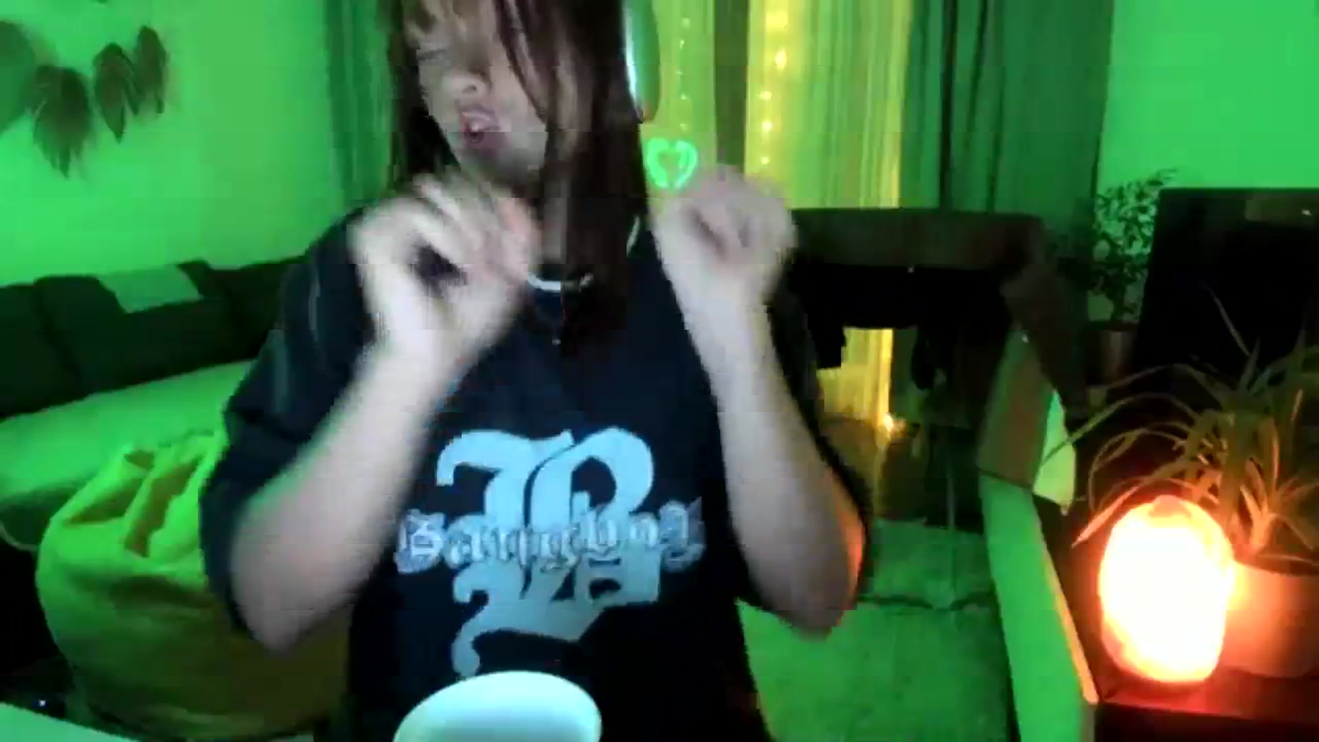Gallery image thumbnail from greenzone's myfreecams stream on, 11/23/2023, 20:48 image 4 of 20