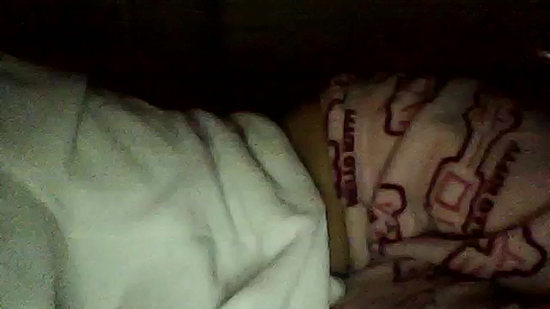 Gallery image thumbnail from greenzone's myfreecams stream on, 02/15/2024, 17:59 image 15 of 20