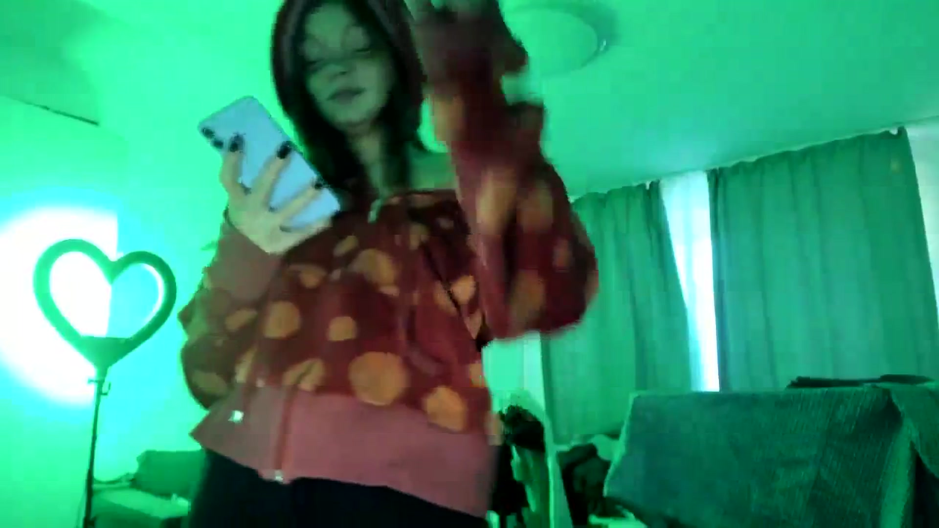 Gallery image thumbnail from greenzone's myfreecams stream on, 03/25/2024, 02:27 image 5 of 20