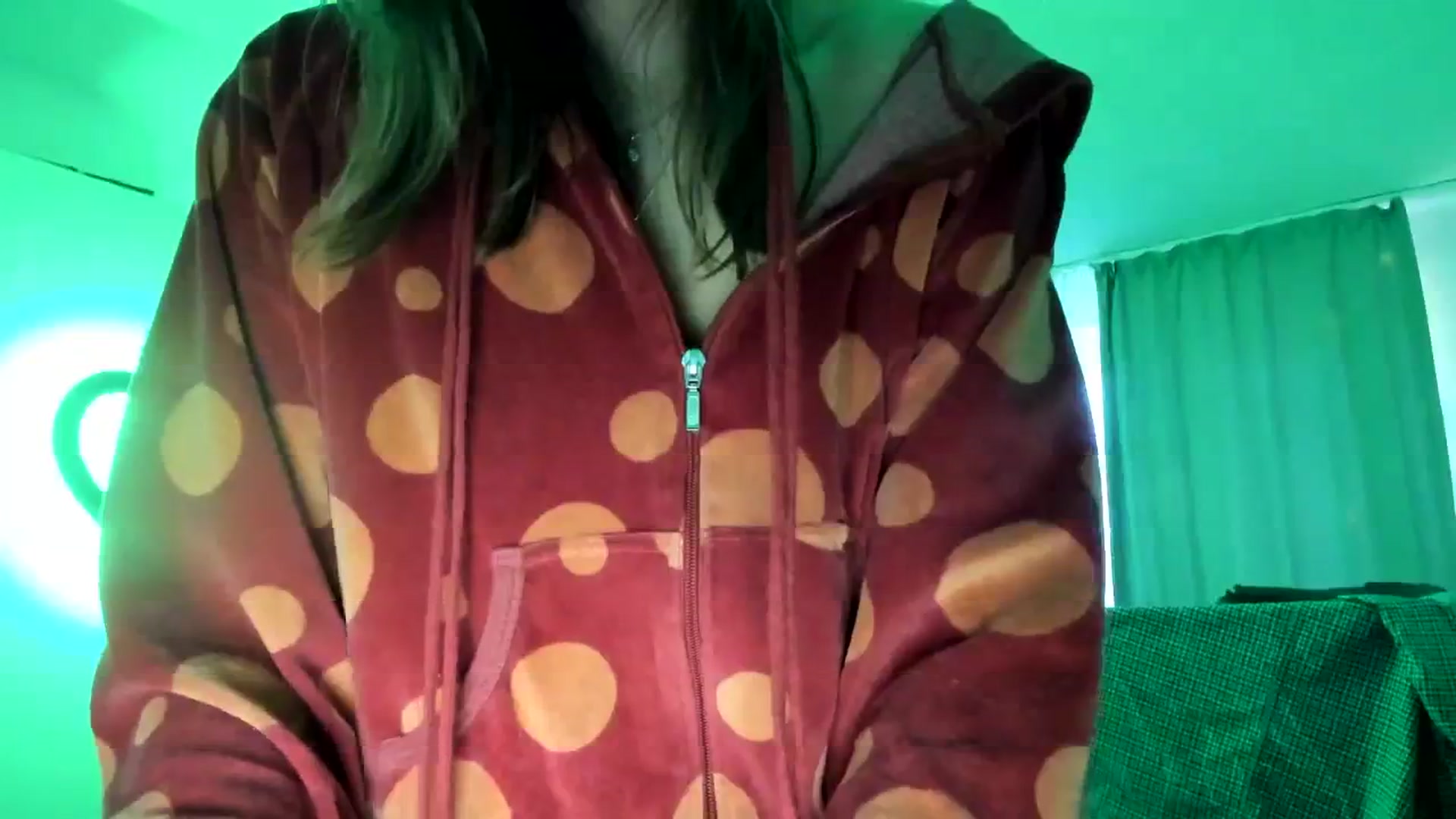 Gallery image thumbnail from greenzone's myfreecams stream on, 03/25/2024, 02:27 image 10 of 20