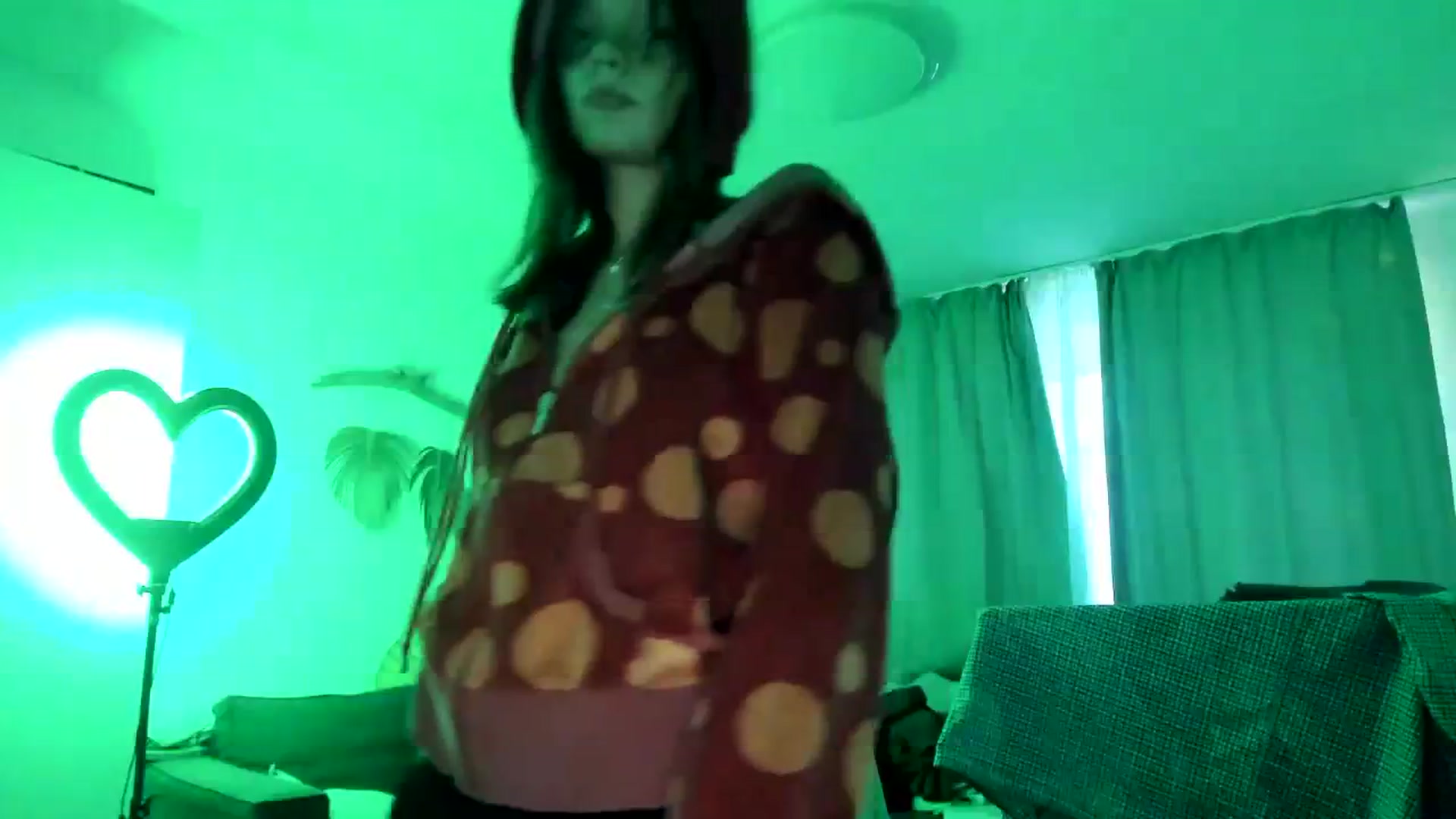 Gallery image thumbnail from greenzone's myfreecams stream on, 03/25/2024, 02:27 image 12 of 20