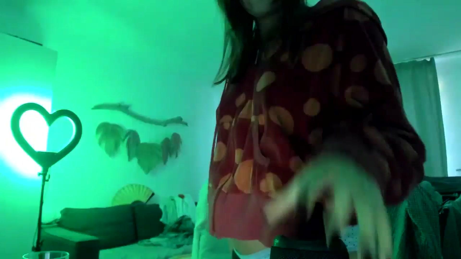 Gallery image thumbnail from greenzone's myfreecams stream on, 03/25/2024, 04:16 image 7 of 20