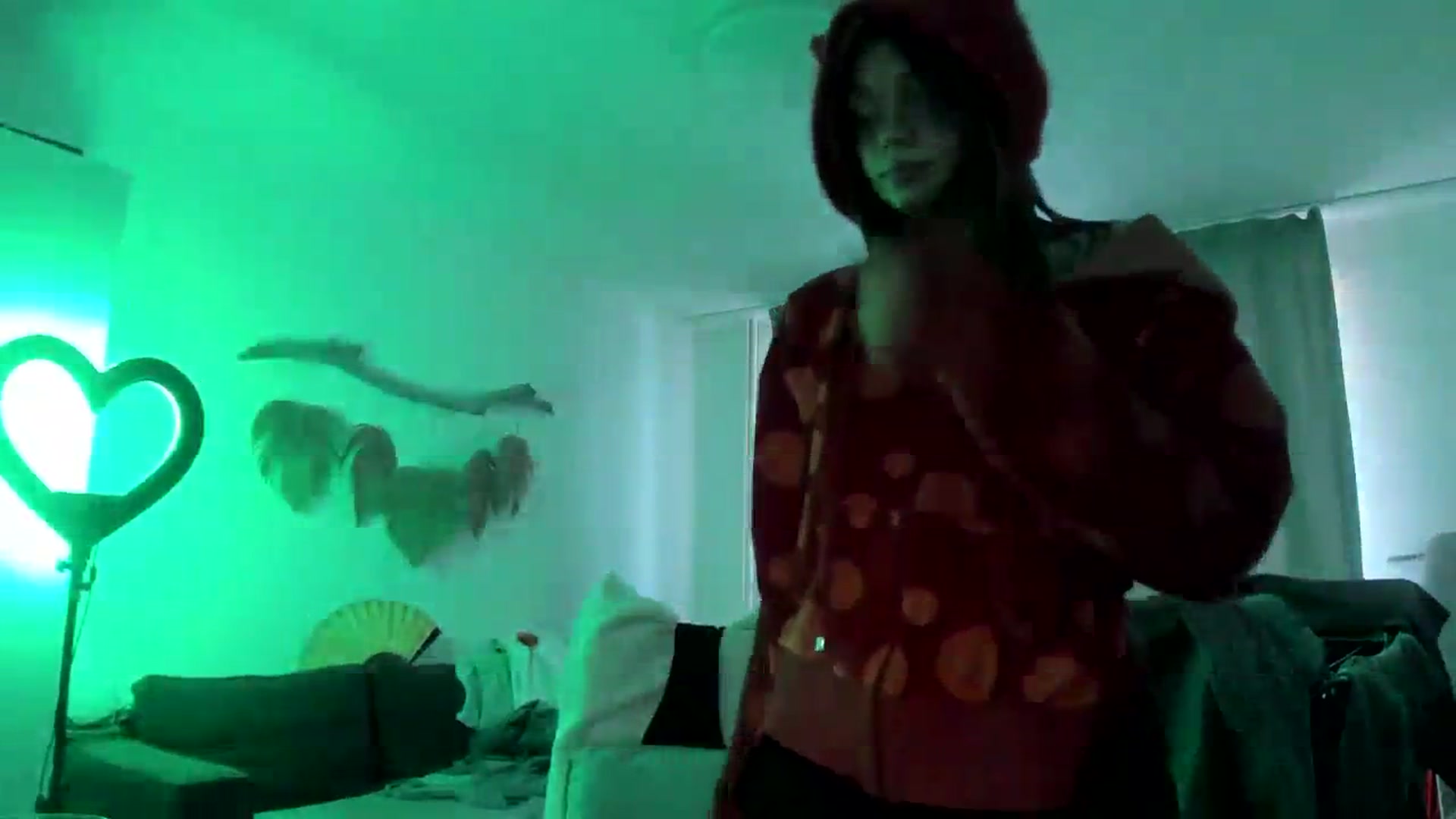 Gallery image thumbnail from greenzone's myfreecams stream on, 03/25/2024, 04:16 image 16 of 20