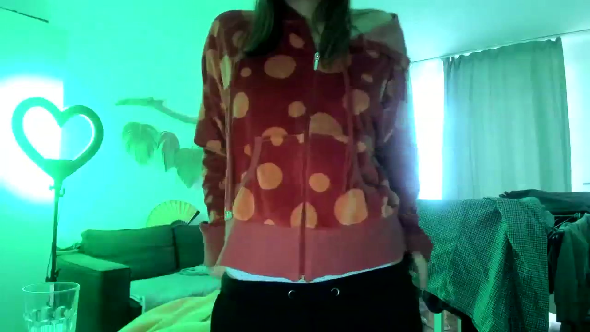 Gallery image thumbnail from greenzone's myfreecams stream on, 03/25/2024, 04:16 image 11 of 20