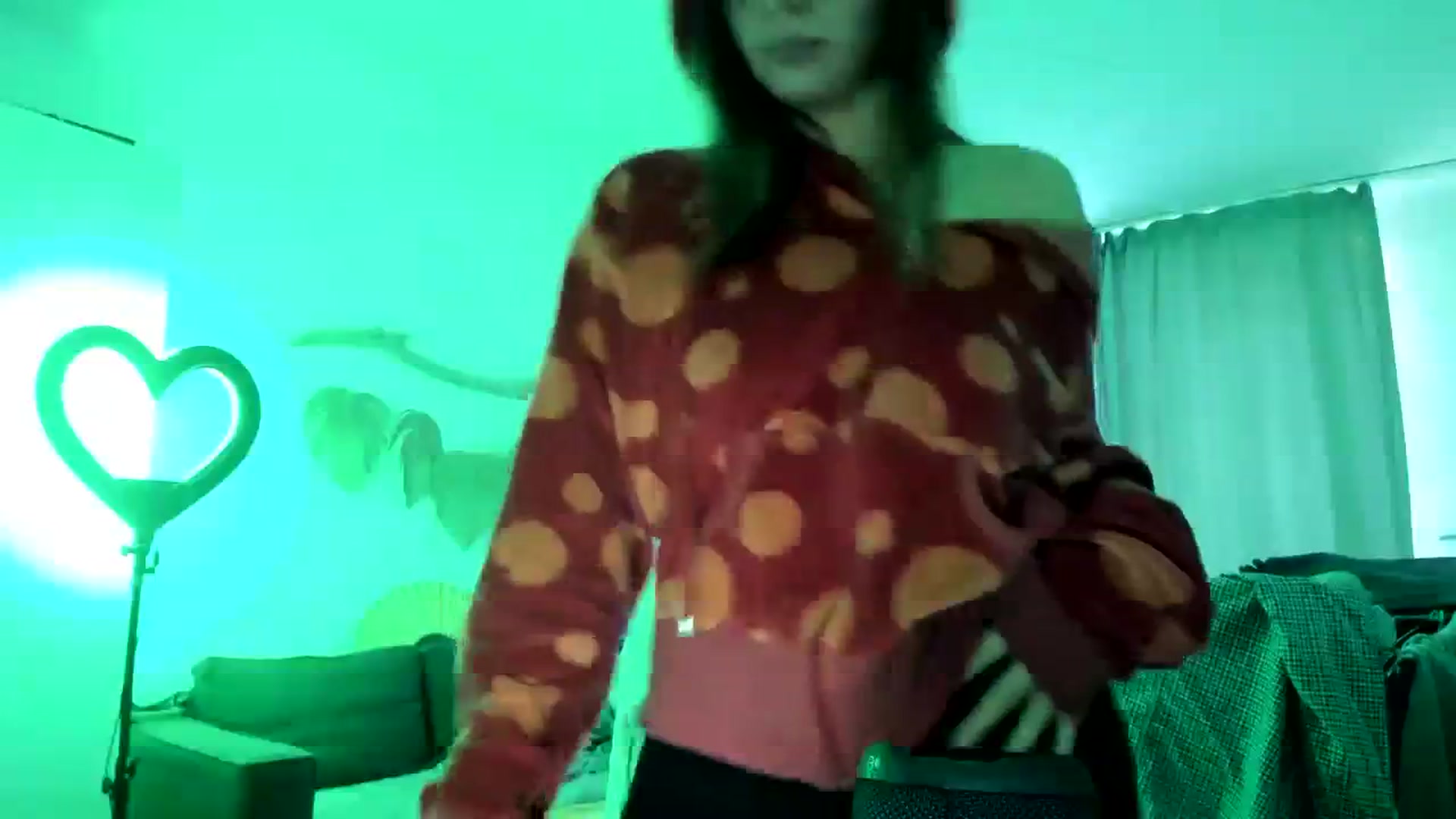 Gallery image thumbnail from greenzone's myfreecams stream on, 03/25/2024, 04:16 image 5 of 20