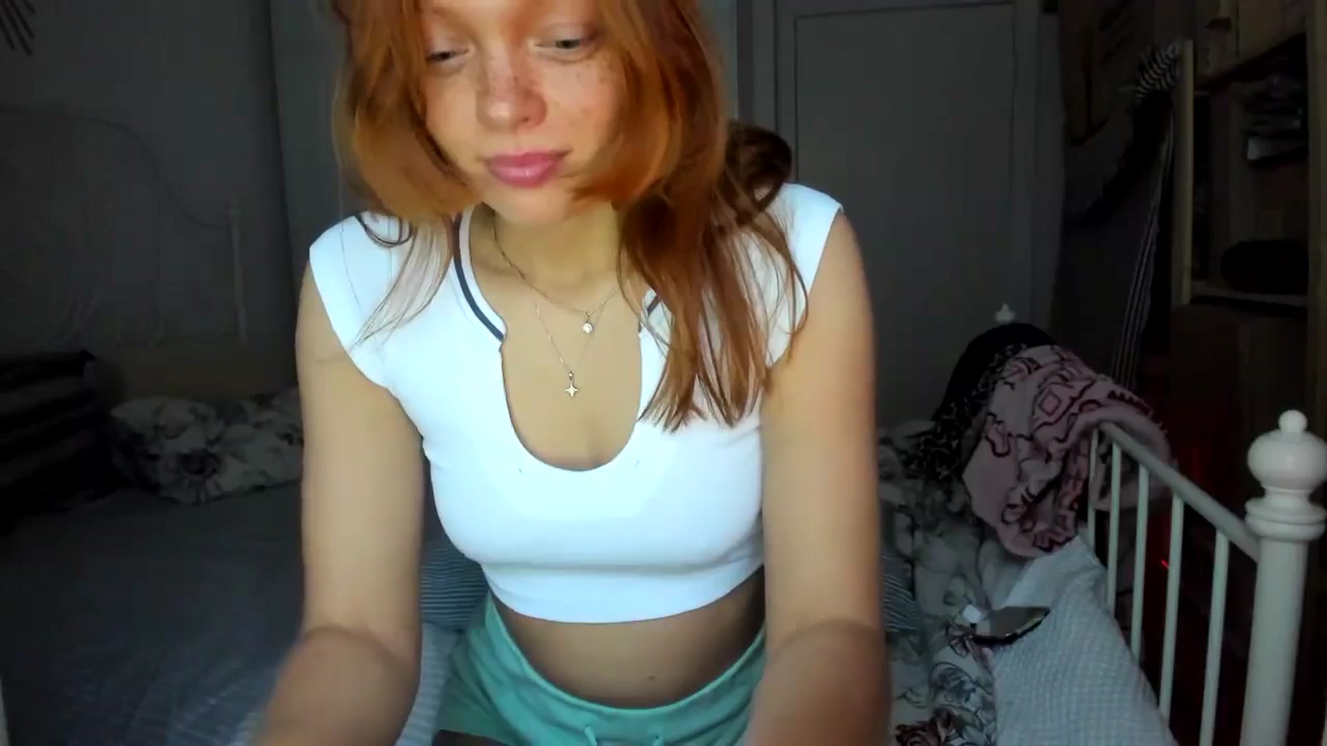 Gallery image thumbnail from greenzone's myfreecams stream on, 05/18/2024, 14:22 image 9 of 20