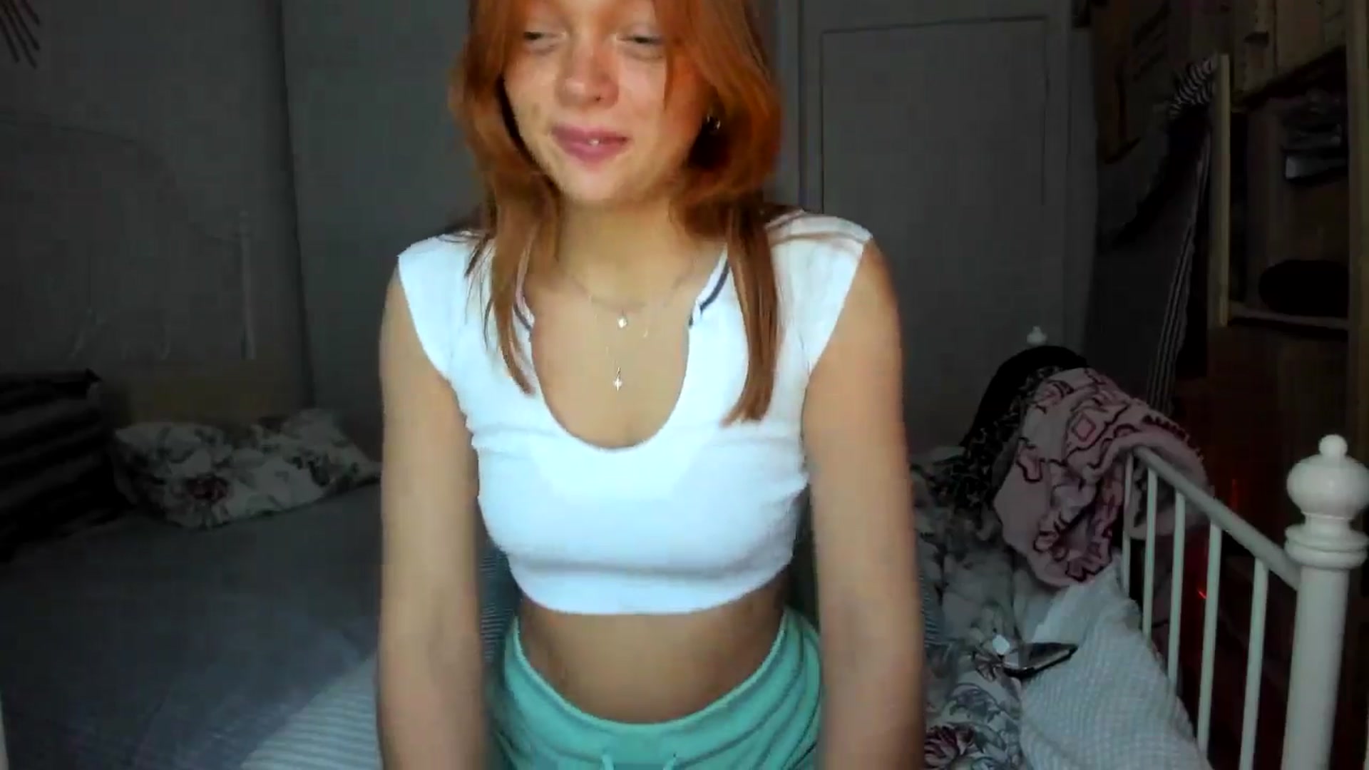 Gallery image thumbnail from greenzone's myfreecams stream on, 05/18/2024, 14:22 image 14 of 20