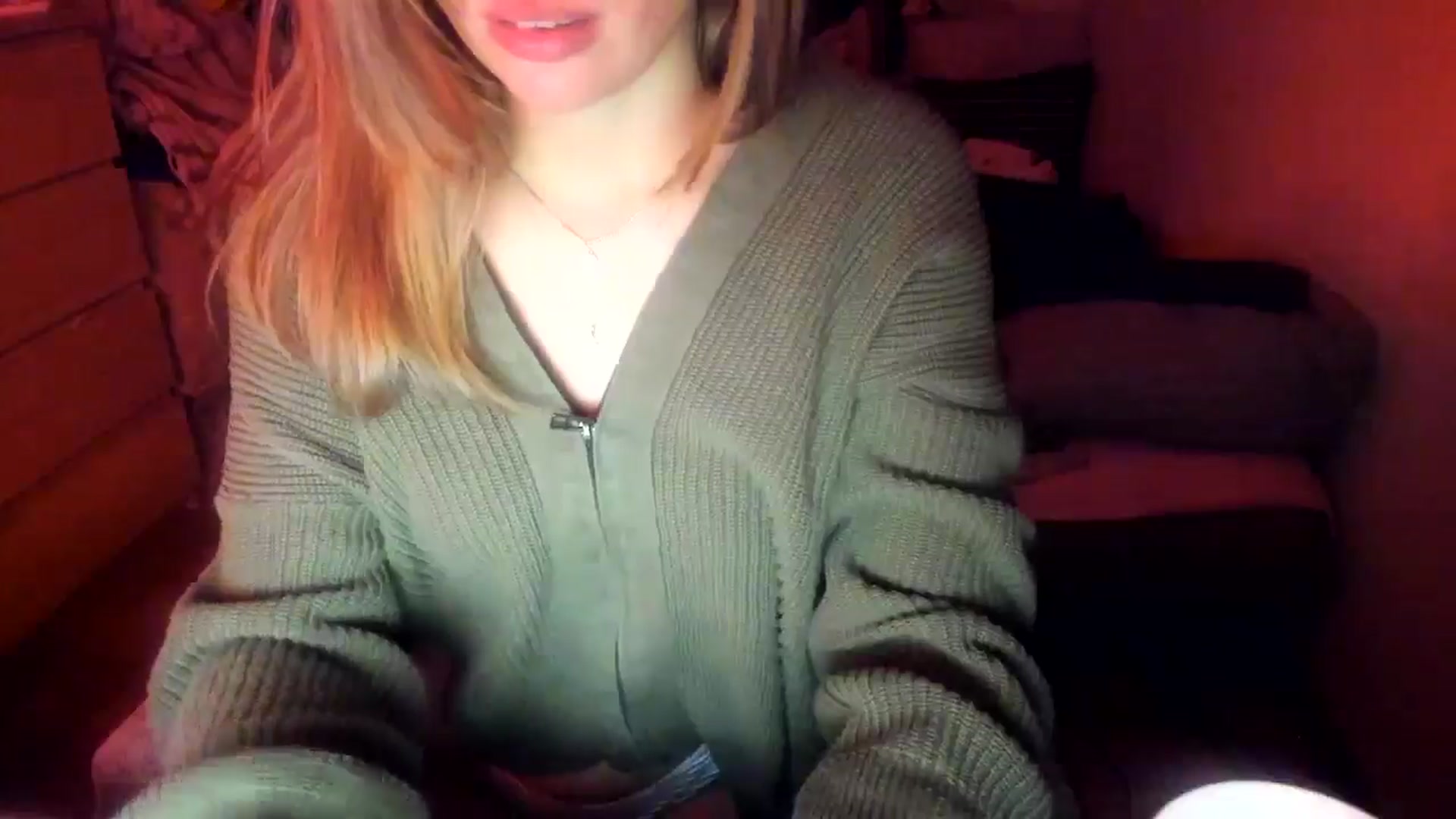 Gallery image thumbnail from greenzone's myfreecams stream on, 09/21/2024, 20:13 image 20 of 20