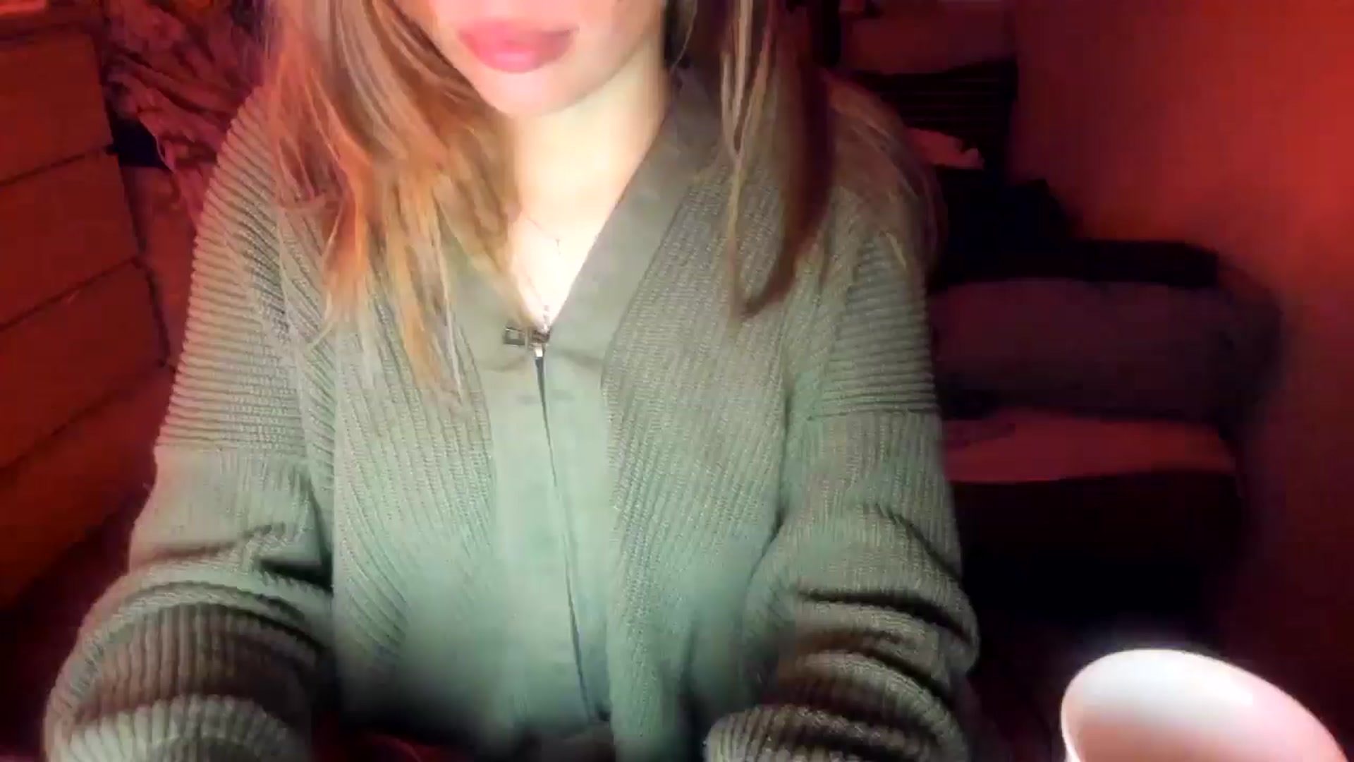 Gallery image thumbnail from greenzone's myfreecams stream on, 09/21/2024, 20:13 image 8 of 20