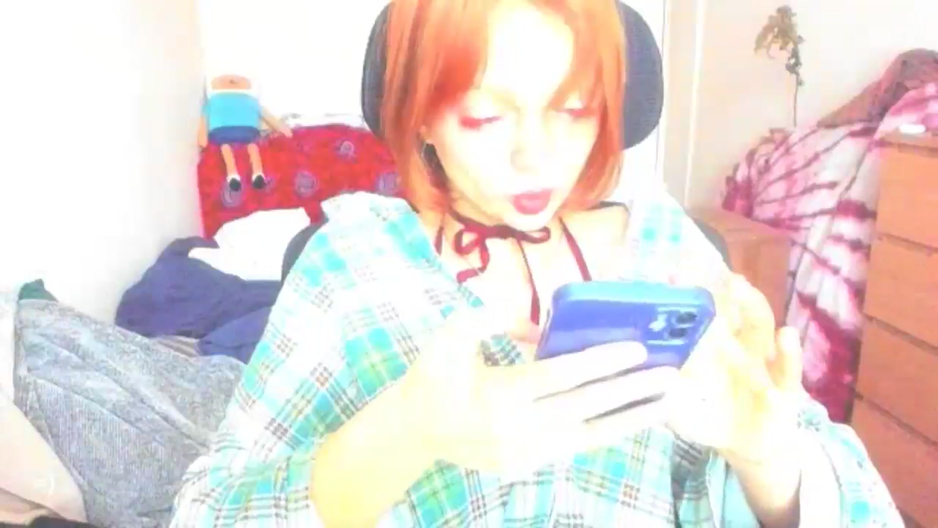 Gallery image thumbnail from greenzone's myfreecams stream on, 11/16/2024, 08:38 image 6 of 20