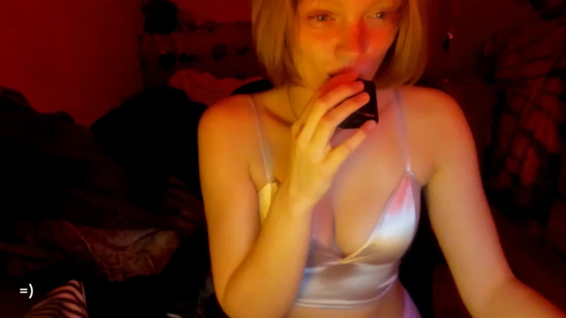 Gallery image thumbnail from greenzone's myfreecams stream on, 11/18/2024, 15:20 image 19 of 20