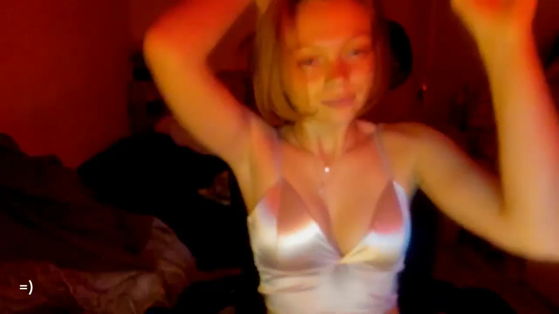 Gallery image thumbnail from greenzone's myfreecams stream on, 11/18/2024, 15:20 image 16 of 20