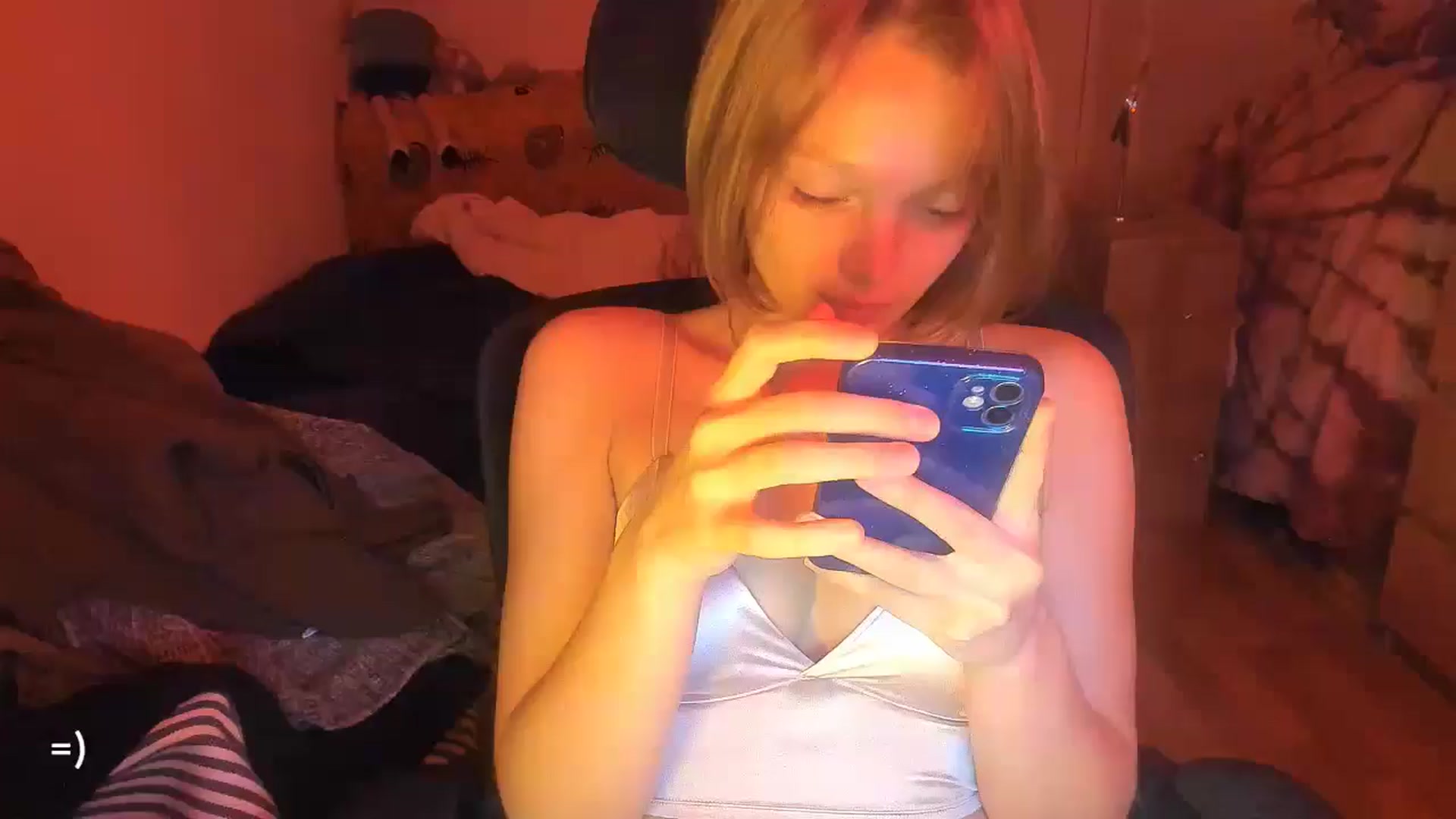 Gallery image thumbnail from greenzone's myfreecams stream on, 11/18/2024, 17:25 image 17 of 20