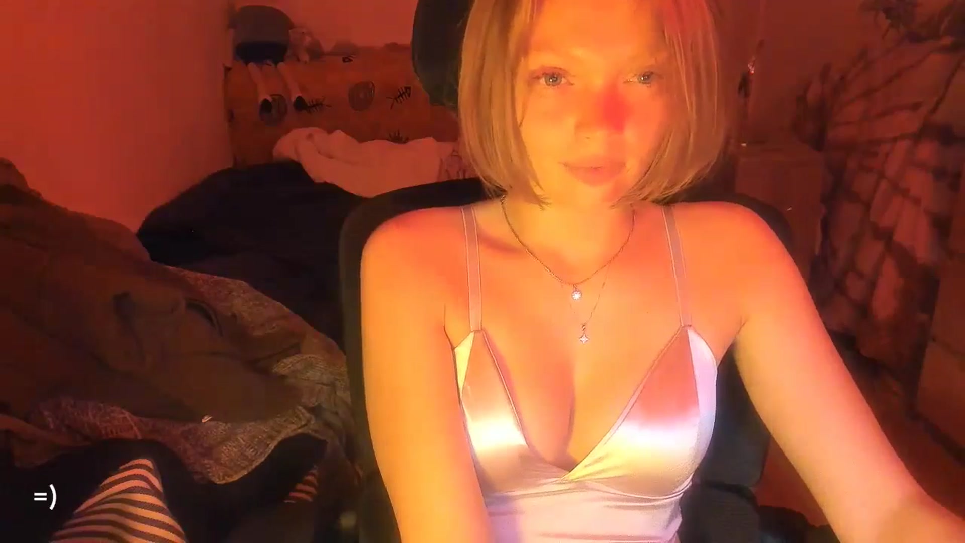Gallery image thumbnail from greenzone's myfreecams stream on, 11/18/2024, 17:25 image 15 of 20