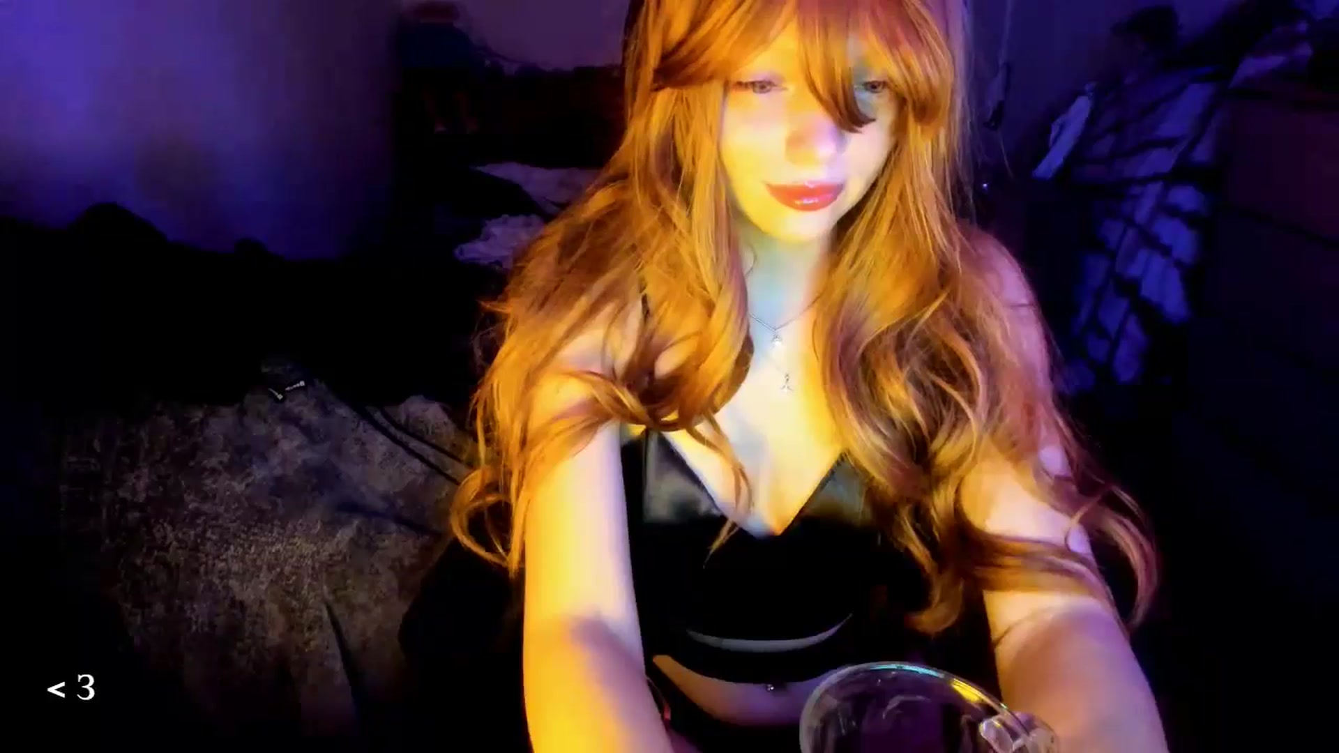 Gallery image thumbnail from greenzone's myfreecams stream on, 11/19/2024, 15:54 image 5 of 20