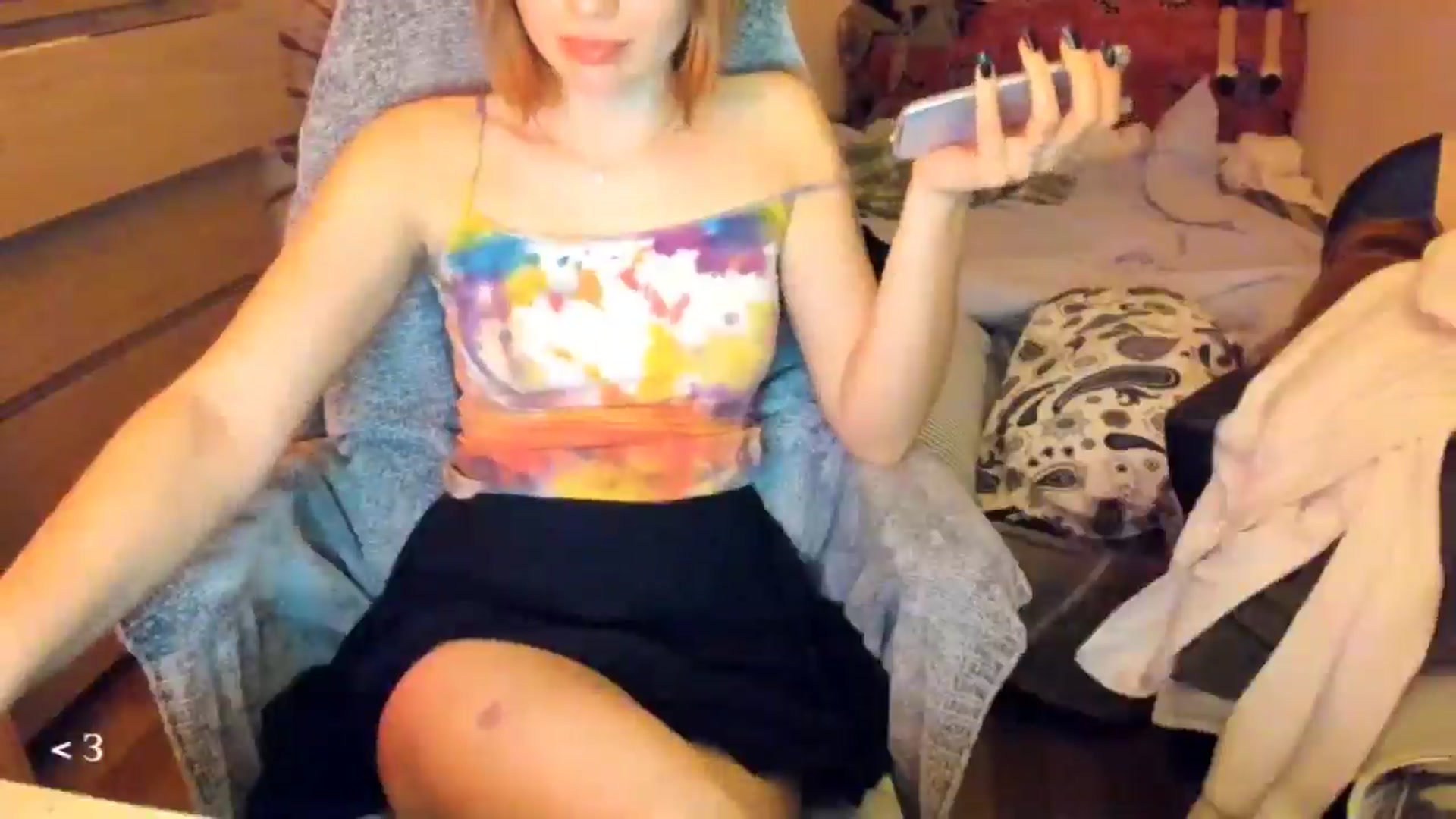 Gallery image thumbnail from greenzone's myfreecams stream on, 12/19/2024, 16:36 image 14 of 20