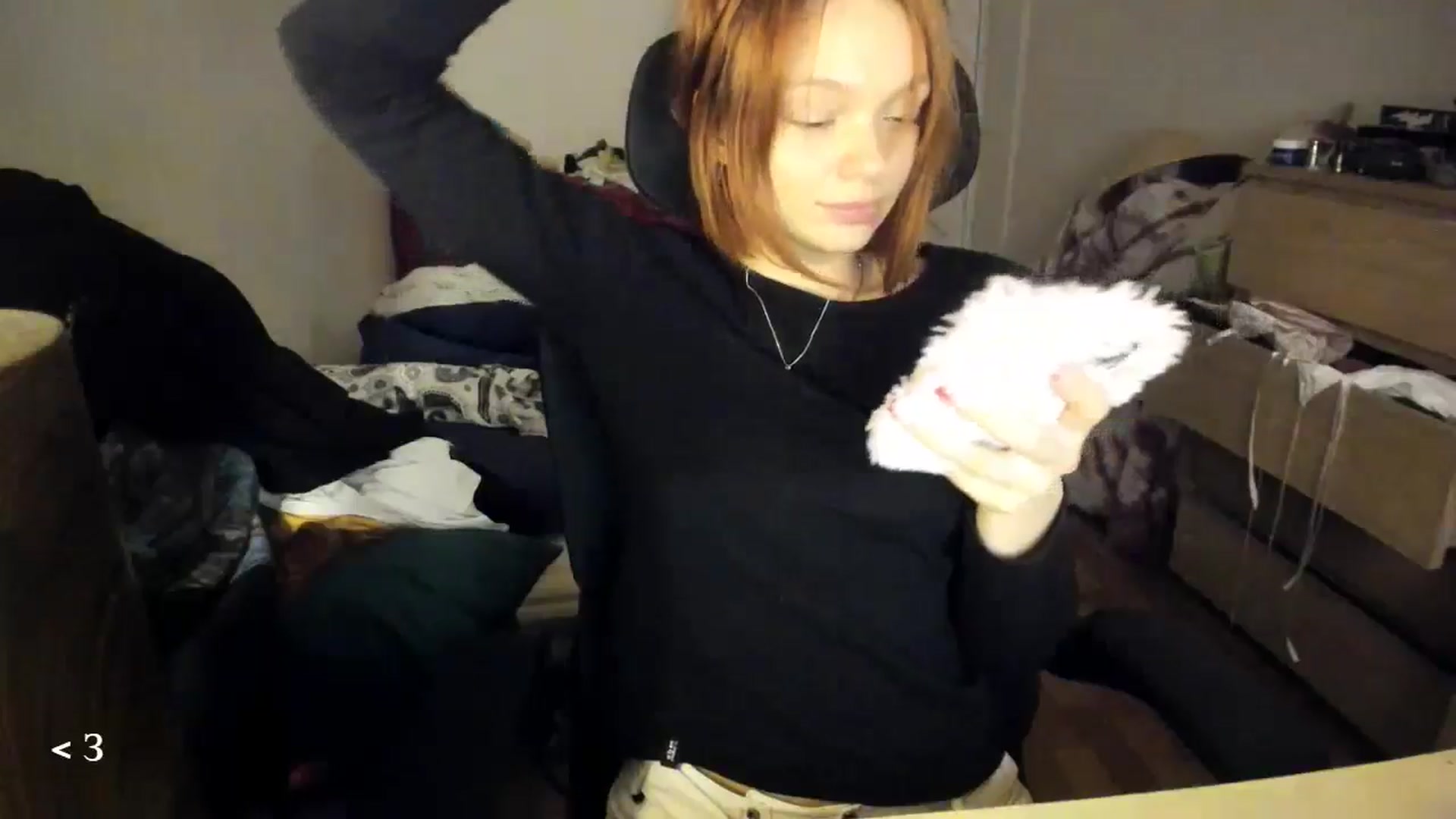 Gallery image thumbnail from greenzone's myfreecams stream on, 01/28/2025, 18:36 image 8 of 20