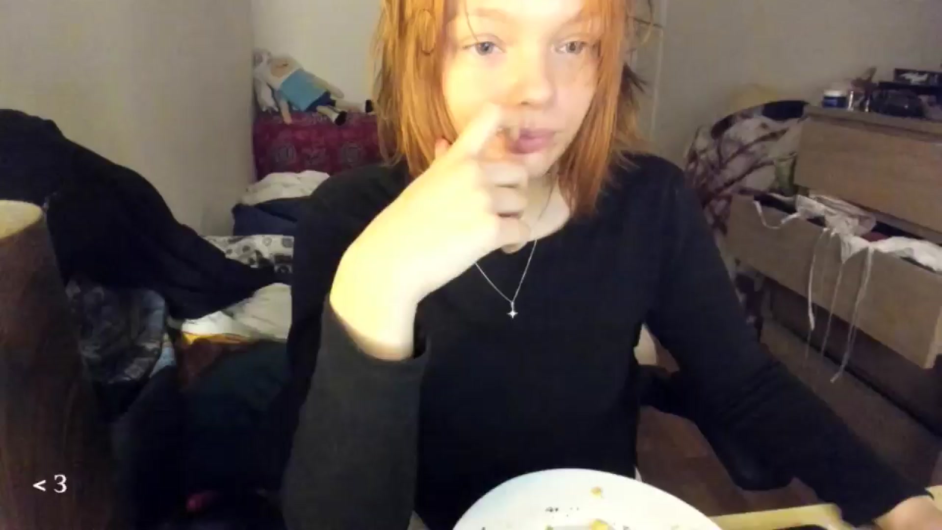 Gallery image thumbnail from greenzone's myfreecams stream on, 01/28/2025, 18:36 image 4 of 20