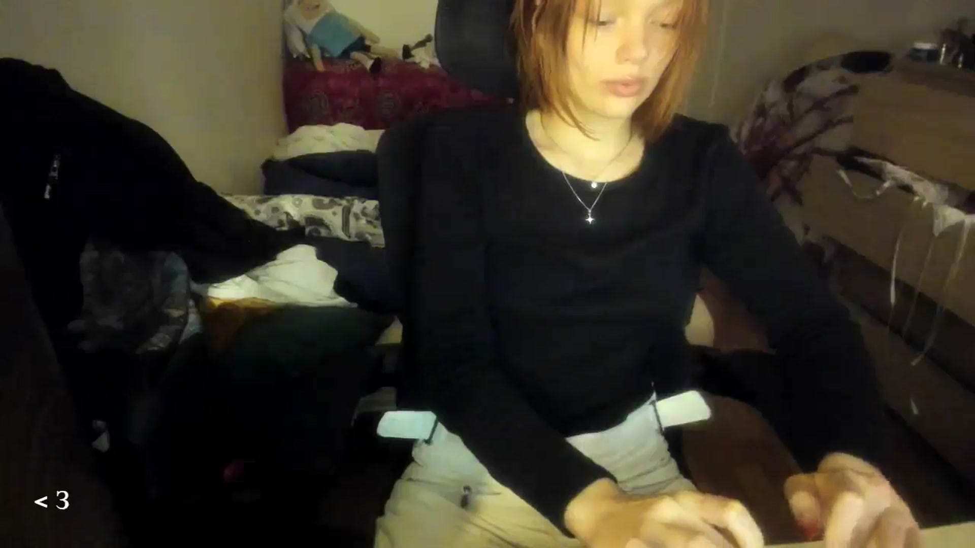 Gallery image thumbnail from greenzone's myfreecams stream on, 01/28/2025, 19:15 image 16 of 20
