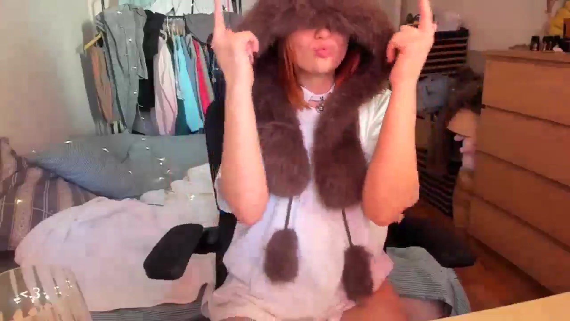 Gallery image thumbnail from greenzone's myfreecams stream on, 01/06/2026, 09:42 image 6 of 20