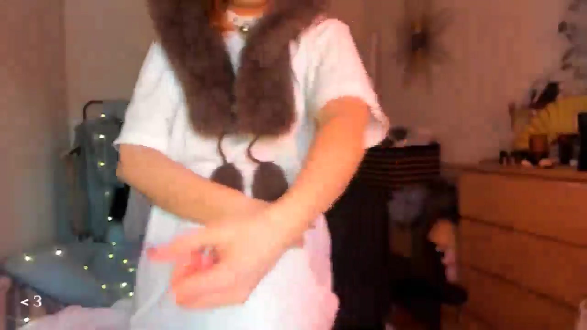 Gallery image thumbnail from greenzone's myfreecams stream on, 01/06/2026, 10:14 image 12 of 20