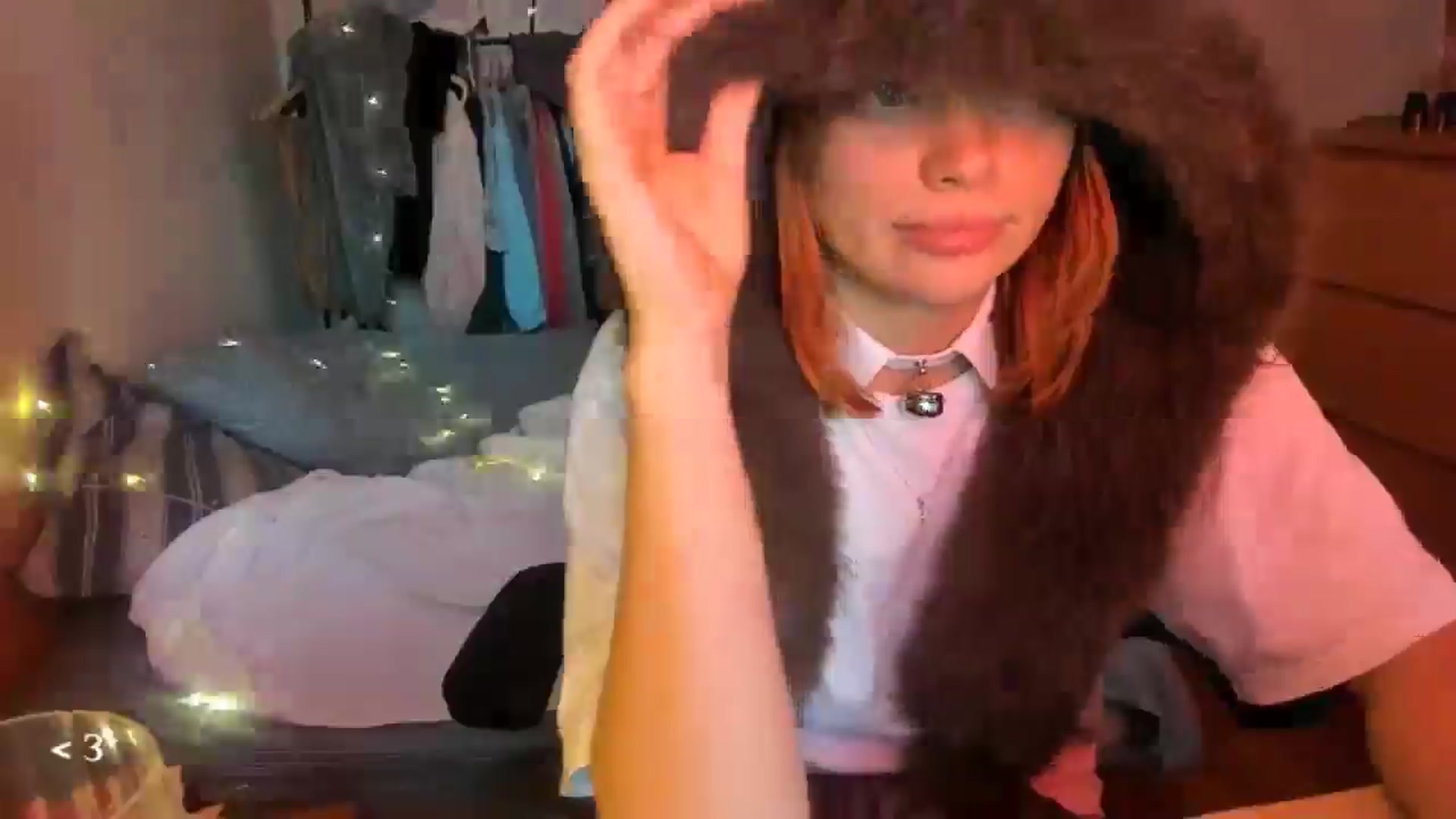 Gallery image thumbnail from greenzone's myfreecams stream on, 01/06/2026, 10:14 image 3 of 20