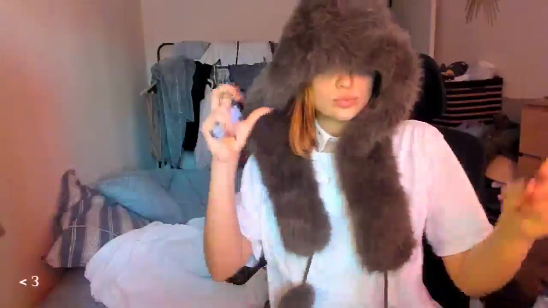 Gallery image thumbnail from greenzone's myfreecams stream on, 01/06/2026, 10:14 image 9 of 20