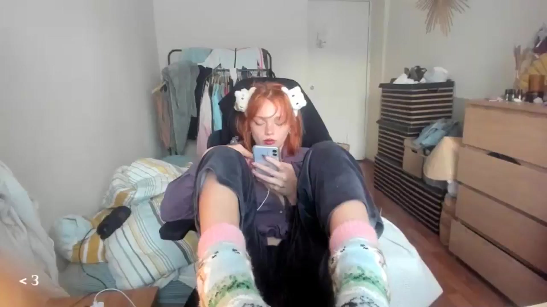 Gallery image thumbnail from greenzone's myfreecams stream on, 01/11/2026, 10:10 image 18 of 20