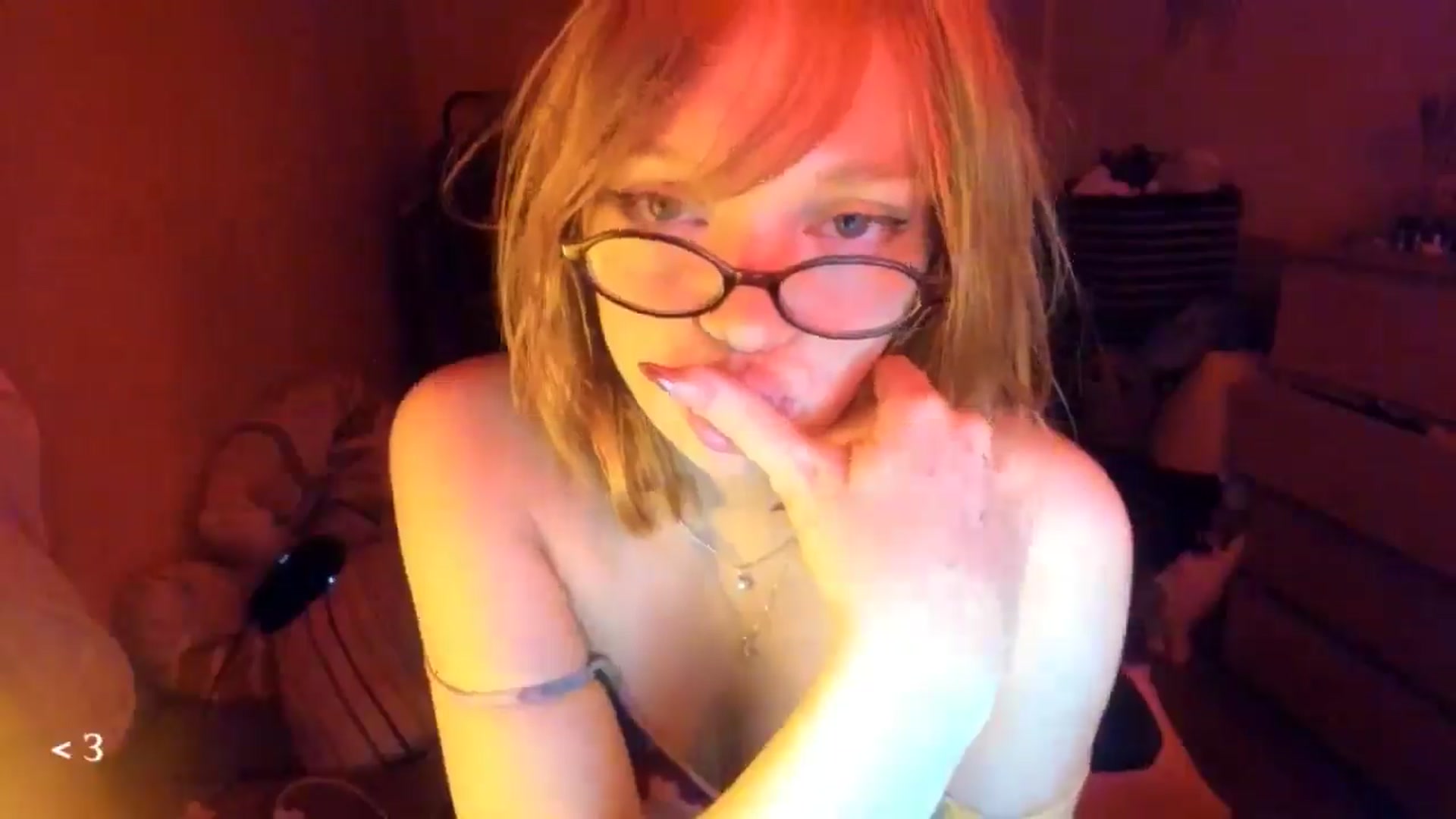 Gallery image thumbnail from greenzone's myfreecams stream on, 01/11/2026, 14:31 image 8 of 20