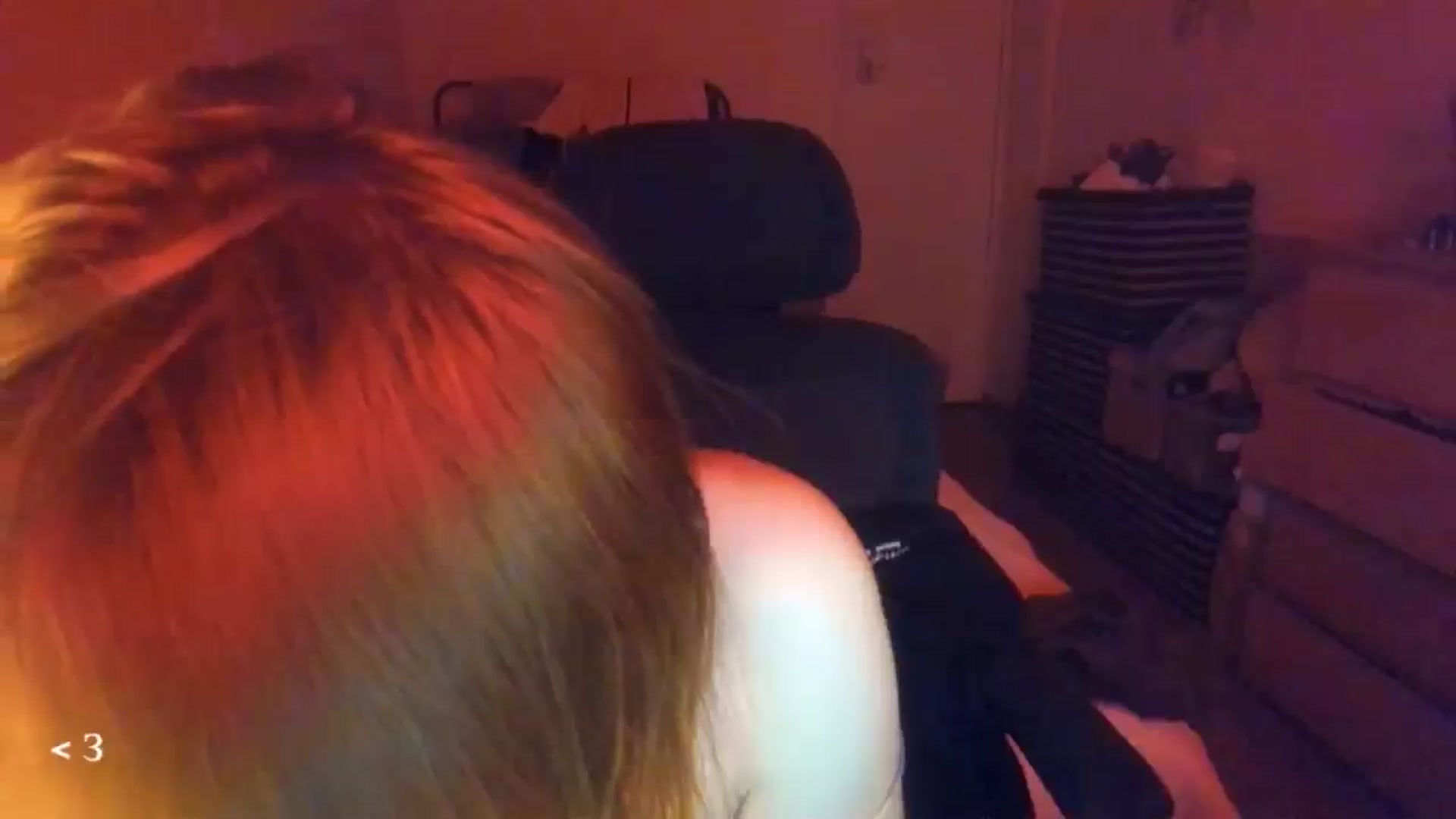 Gallery image thumbnail from greenzone's myfreecams stream on, 01/11/2026, 15:54 image 16 of 20
