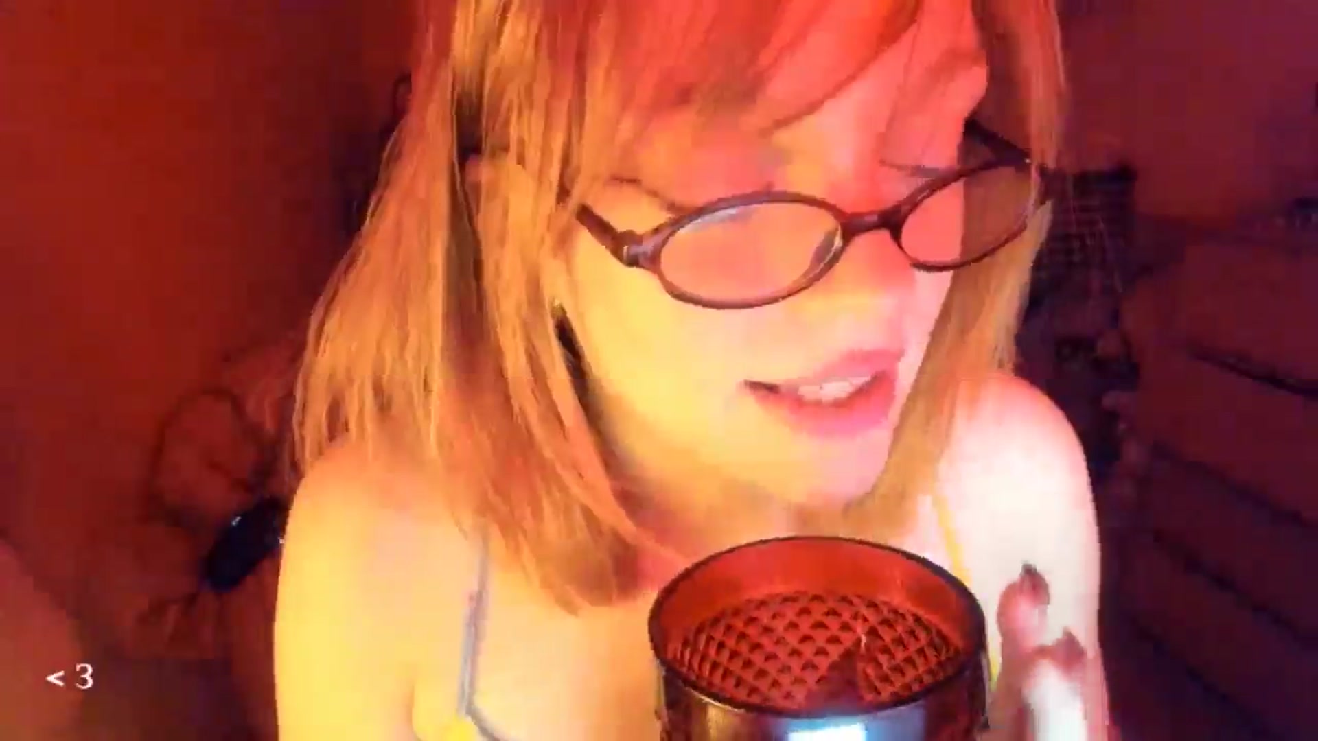Gallery image thumbnail from greenzone's myfreecams stream on, 01/11/2026, 15:54 image 6 of 20